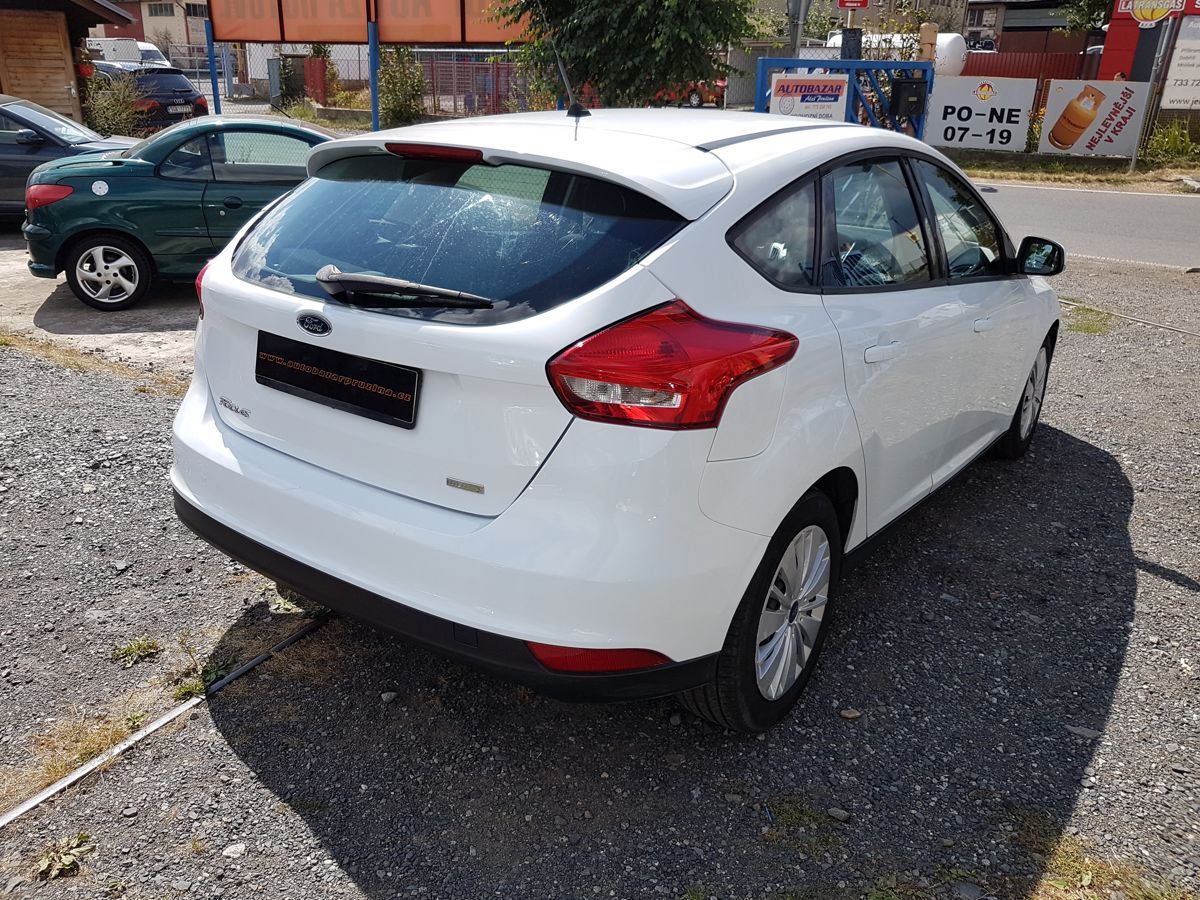 Ford Focus, 1.0i 74KW NOVÉ ROZVODY - fotka 6