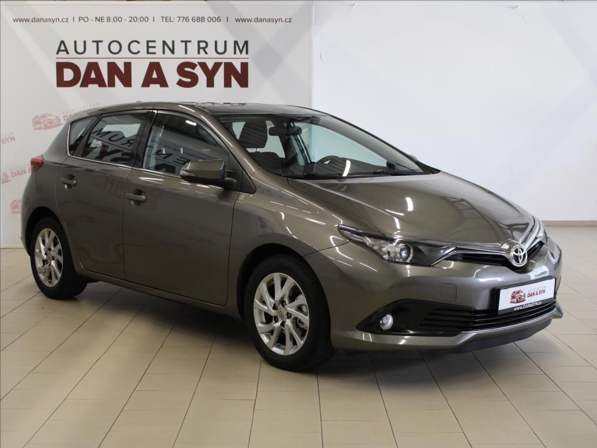 Toyota Auris, 1,2 Turbo NAVI AUT. KLIMA - fotka 3