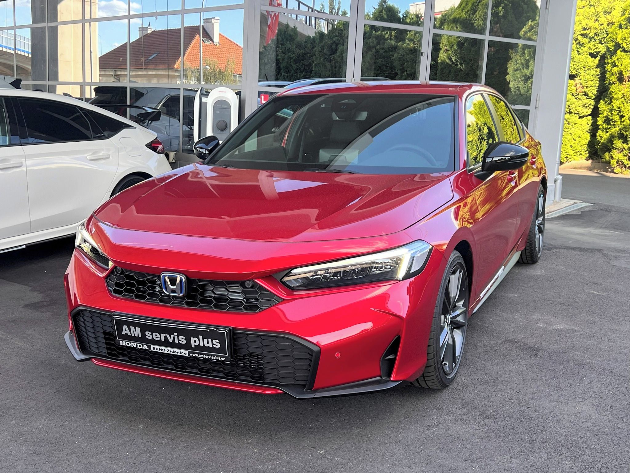 Honda Civic, 2.0e:HEV Sport - fotka 2