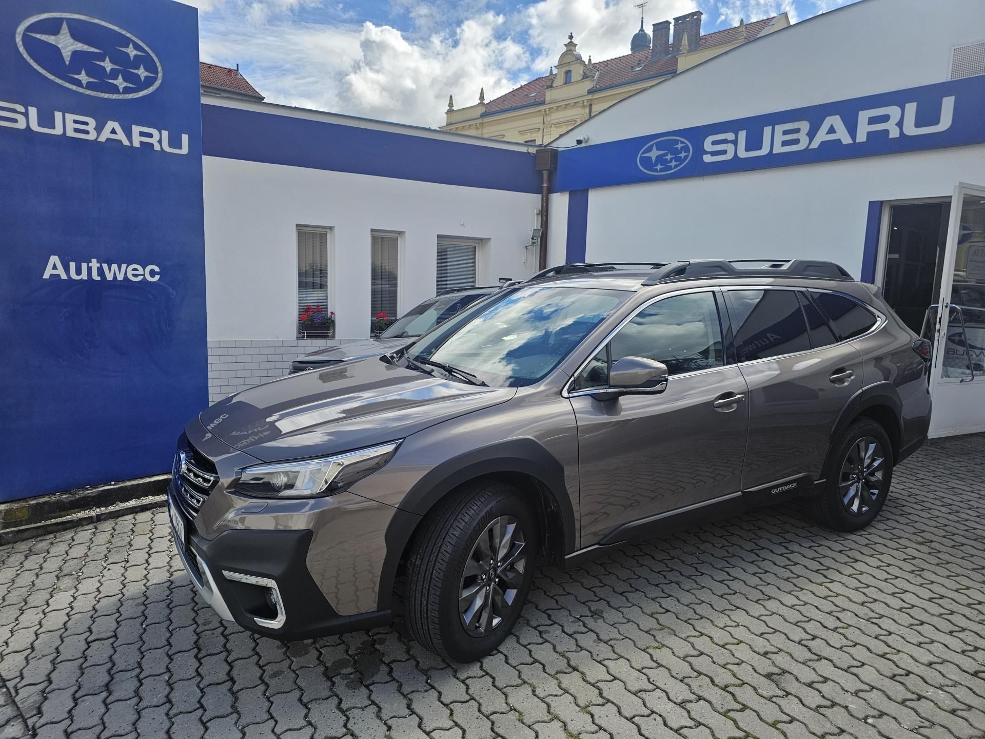 Subaru Outback, Outback 2,5 Comfort