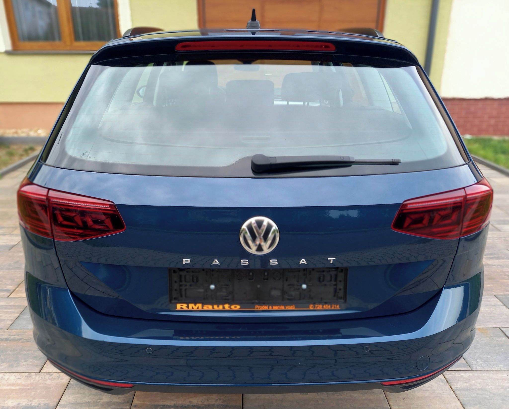 Volkswagen Passat, Passat variant 1.6 TDI 88 kw - fotka 5