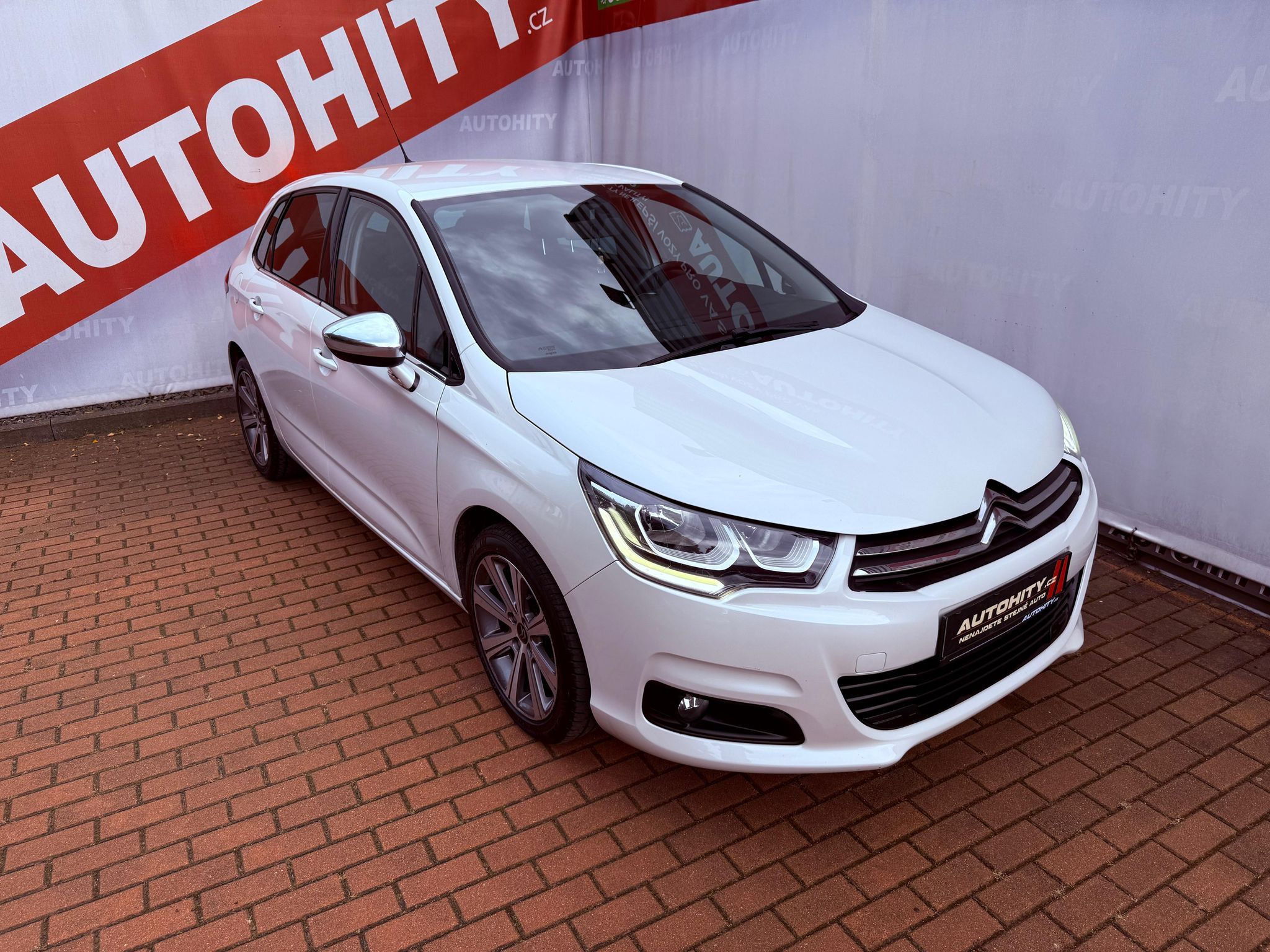 Citroën C4, 1.2 Selection, ČR, 1.Maj - fotka 5