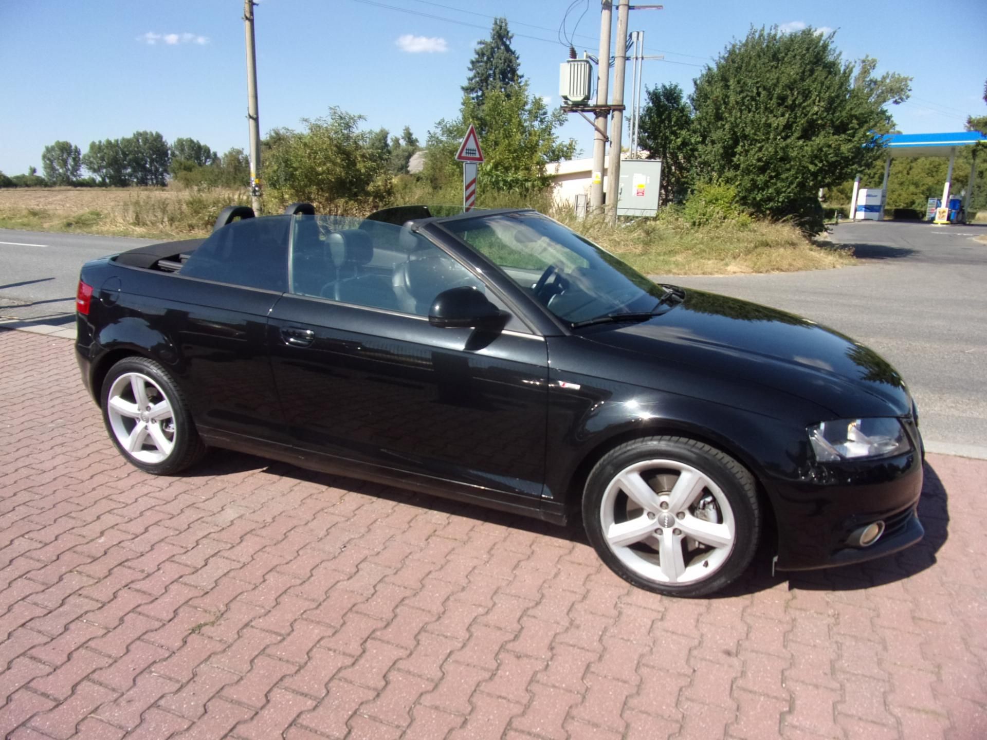 Audi A3, 2,0TFSi CABRIO S-Line 147kW - fotka 4