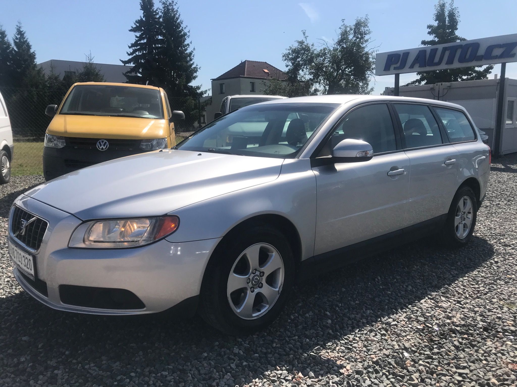 Volvo V70, 2.0 D 100 KW,NAVI,STAV,CENA..