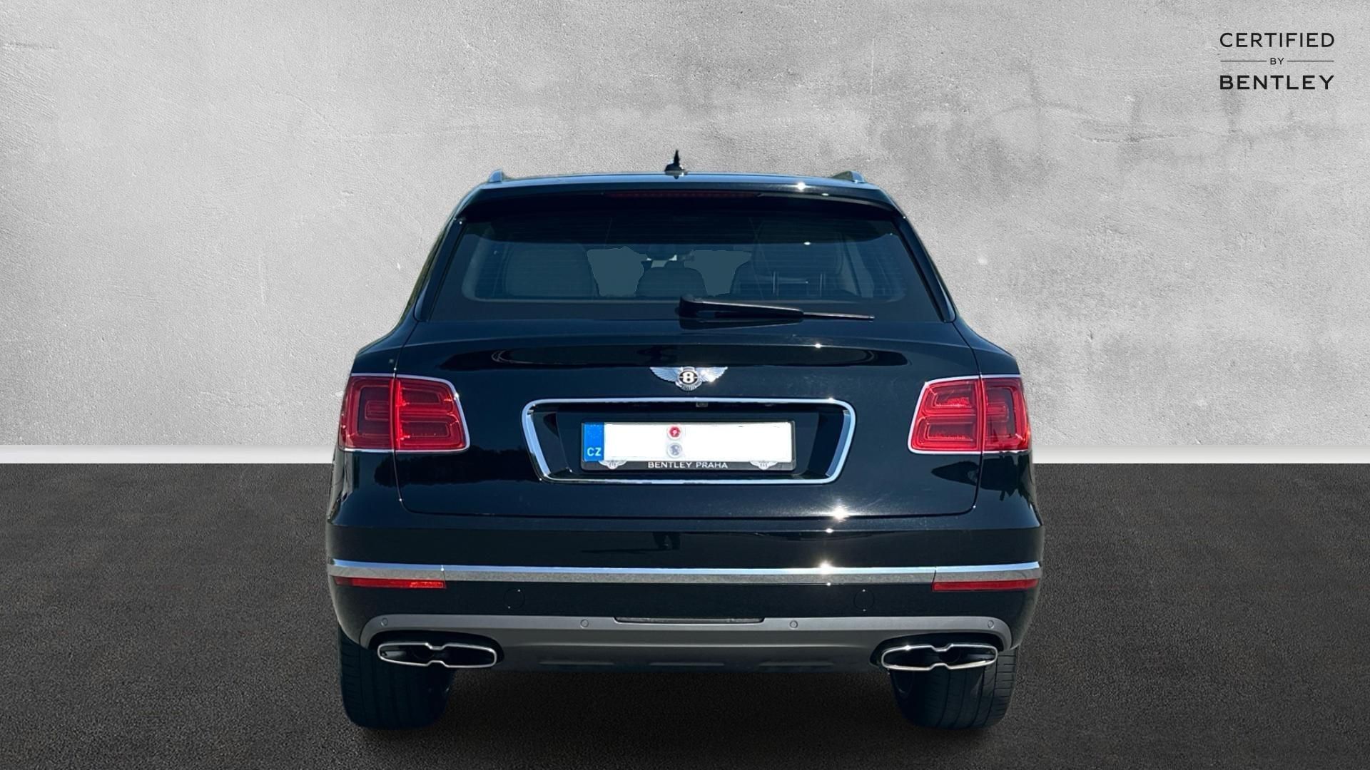 Bentley Bentayga, V8 - fotka 4