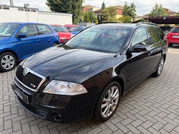 2.0 TDI RS DSG ! CR !