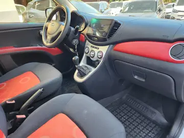 Hyundai i10, 1.0-KAMERA-KLIMA