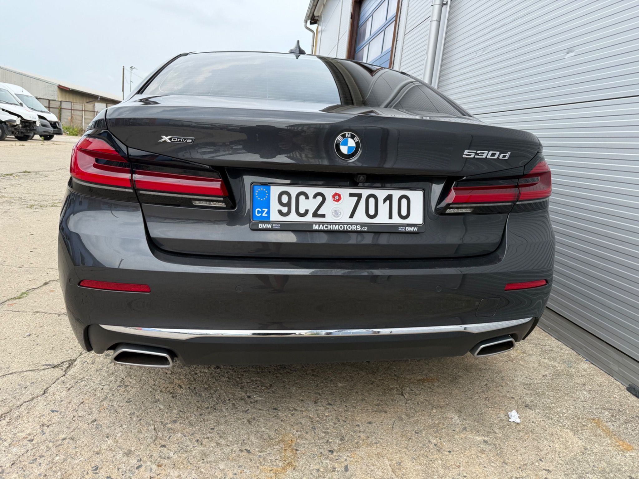 BMW Řada 5, BMW 530 XDrive - fotka 4