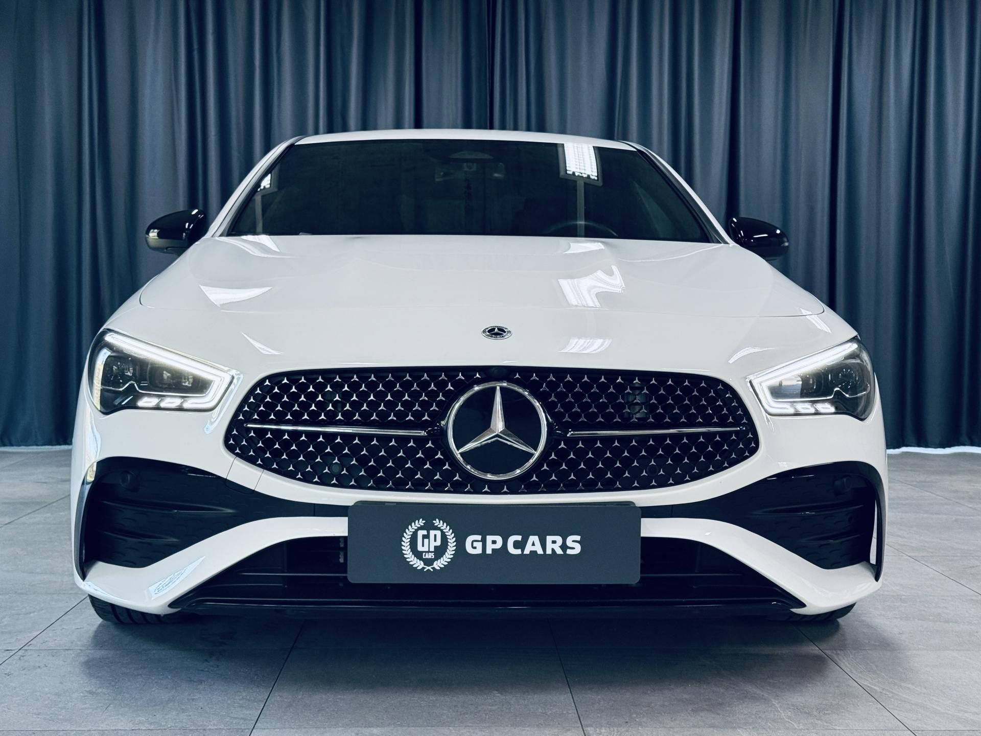 Mercedes-Benz CLA, 180*AMG*KEYLESS*KAMERA*CZ - fotka 2