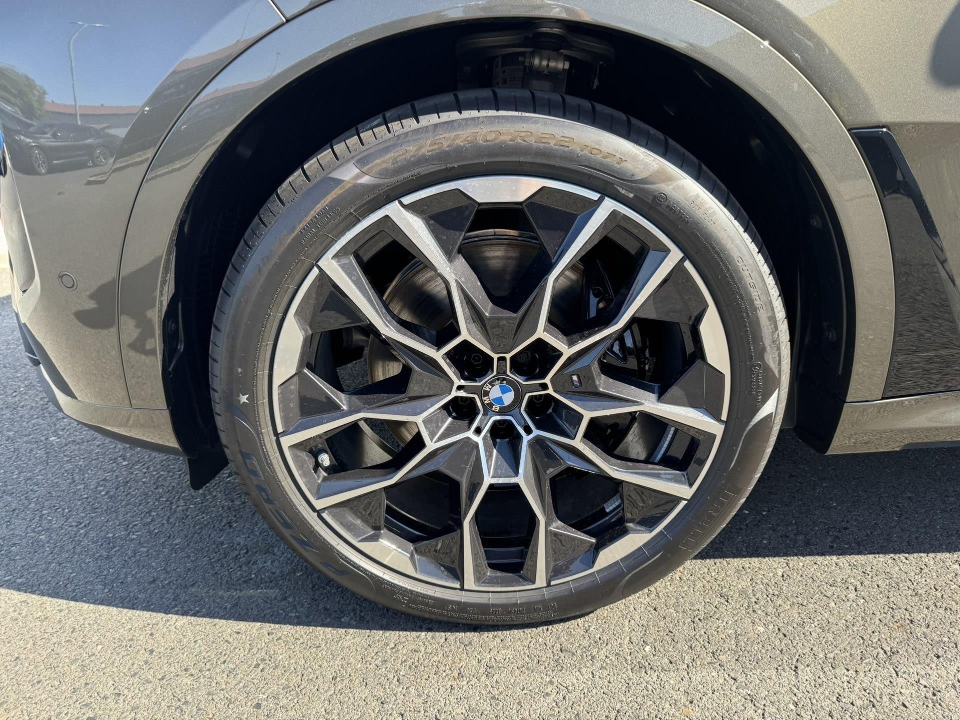BMW X7, X7 xDrive40d - fotka 6