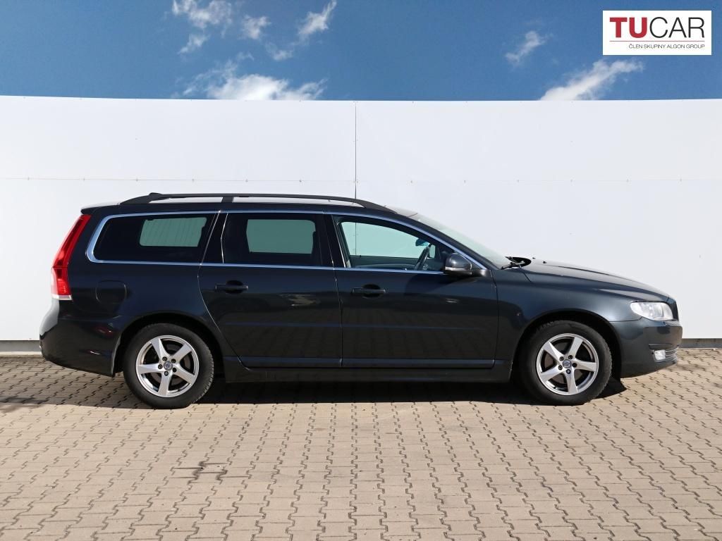 Volvo V70, 2.0 Diesel Automat Kombi - fotka 4