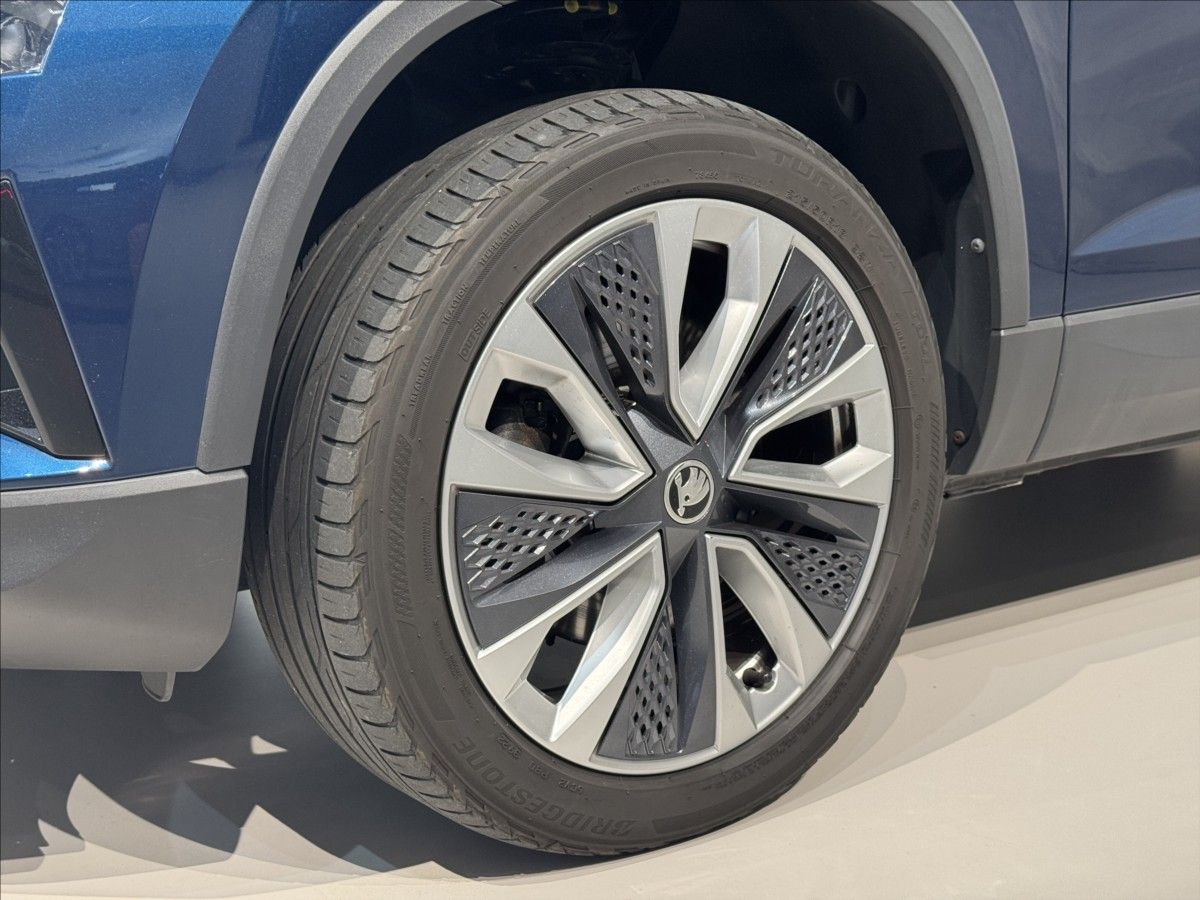 Škoda Karoq, 2,0 TDi  Style Virtual Assist - fotka 5
