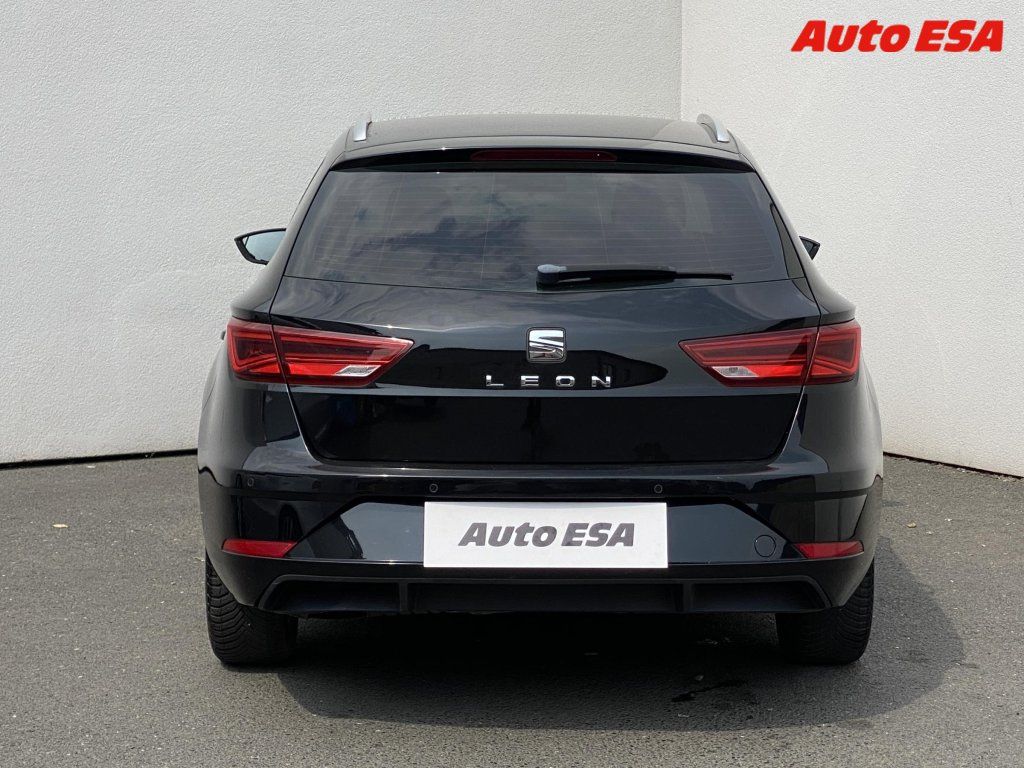 Seat Leon, 1.6 TDi,Style,DSG,LED - fotka 5