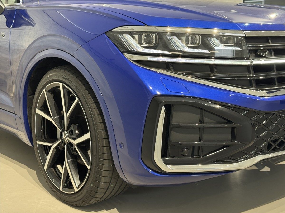Volkswagen Touareg, 3,0 TDi  R-Line Tiptronic LED - fotka 4