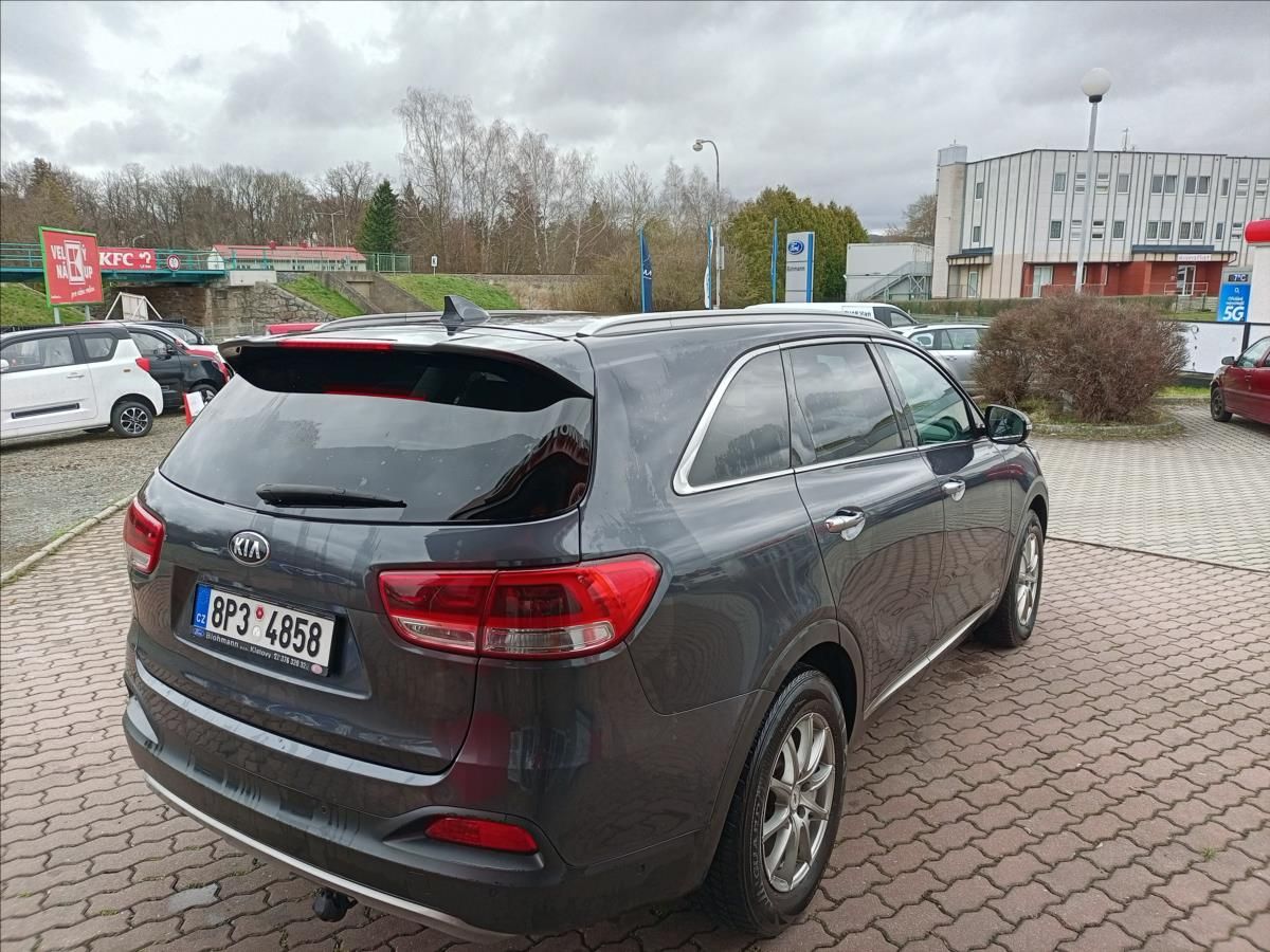 Kia Sorento, 2,2 CRDi 4x4 147 kW Premium Au - fotka 5