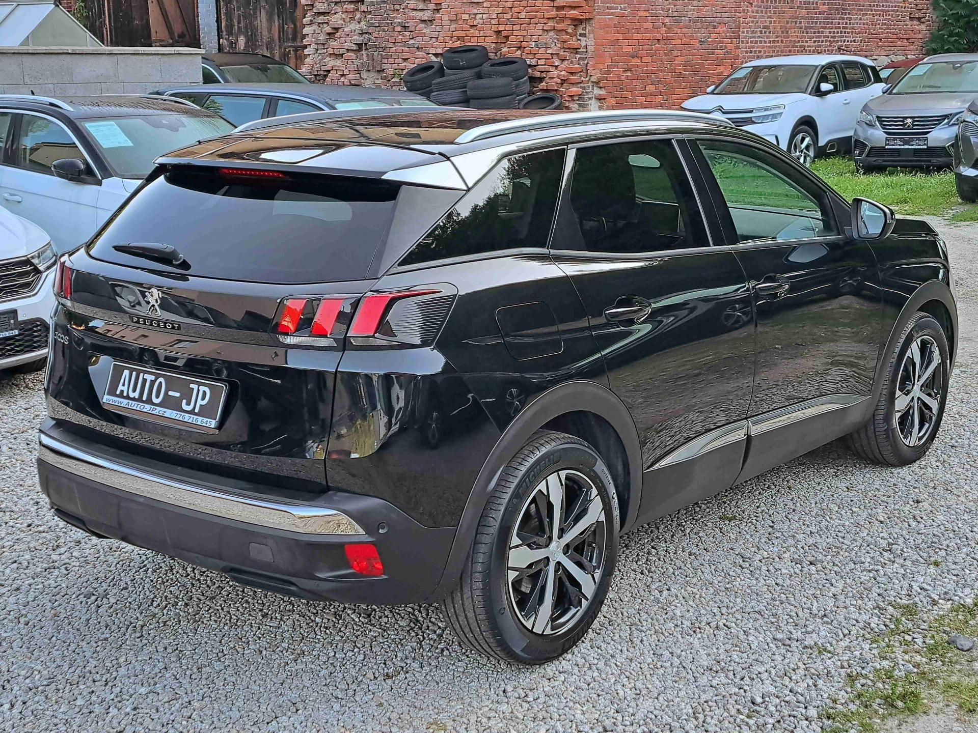 Peugeot 3008, 1,2PT EAT8 ALLURE LED ALU NAVI - fotka 4
