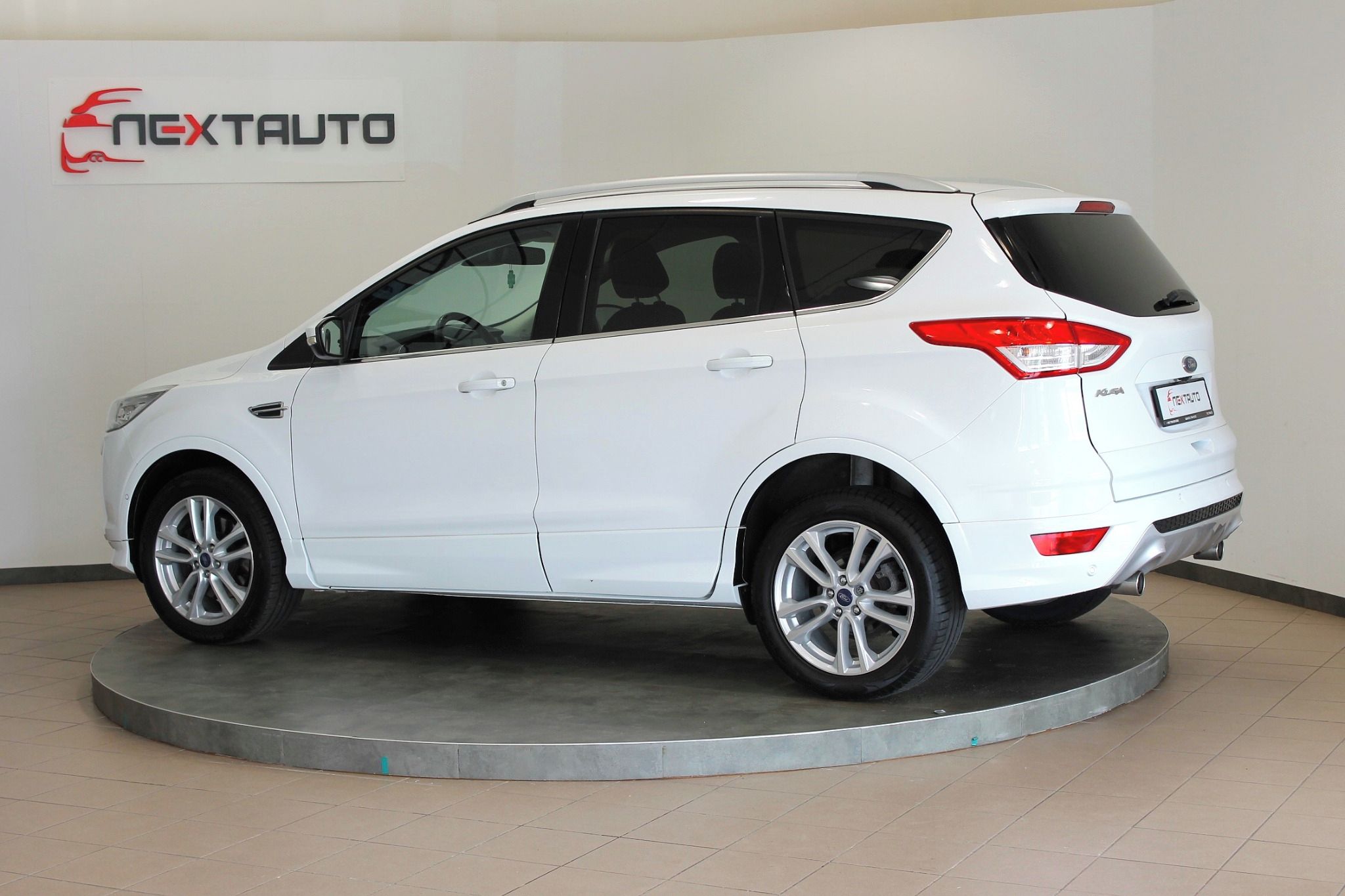 Ford Kuga, 2.0 TDCi 110 kW 4x4 SELECTION - fotka 3