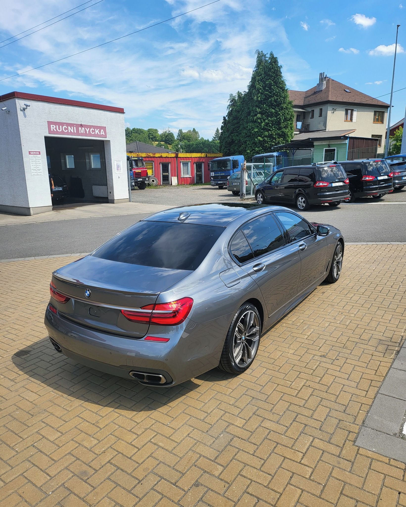 BMW Řada 7, M760Li - vmax305,merino,lounge - fotka 3
