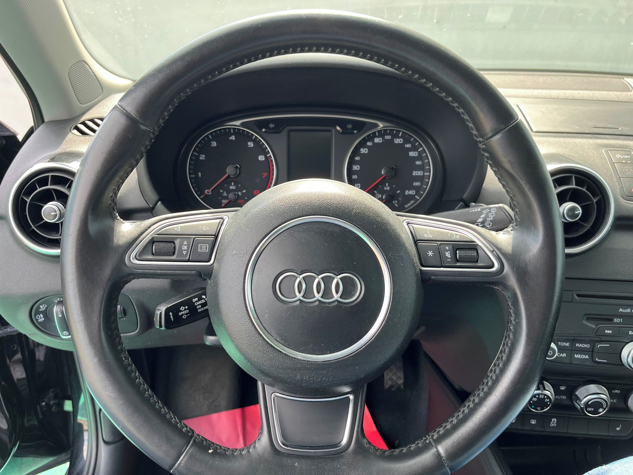 Audi A1, 1.4 Klima, Výhřevy, Senzory - fotka 6