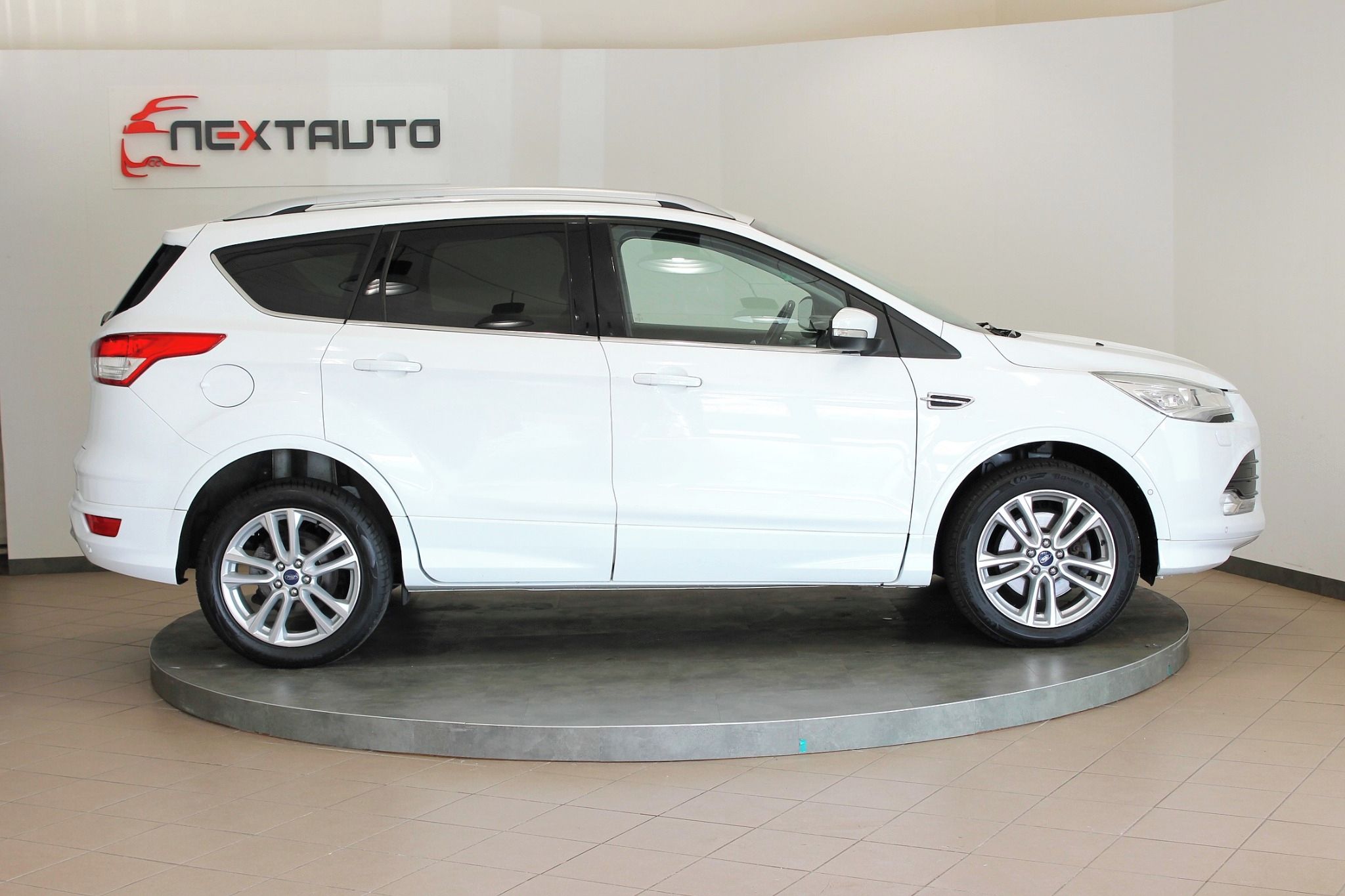 Ford Kuga, 2.0 TDCi 110 kW 4x4 SELECTION - fotka 6