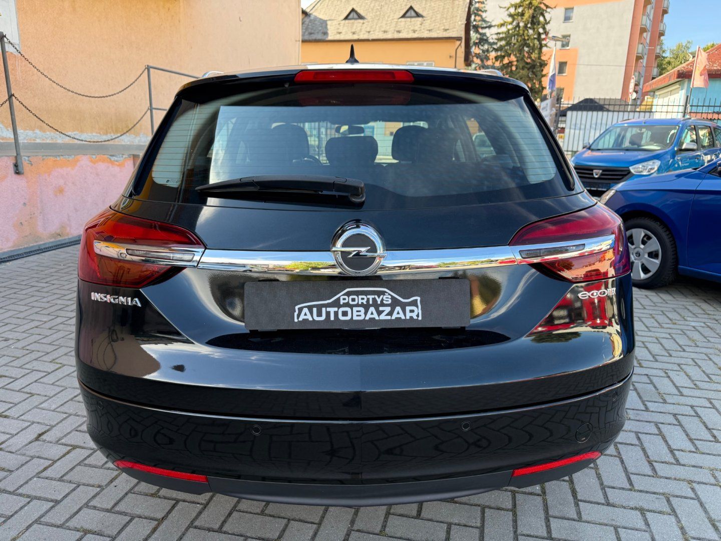 Opel Insignia, 2.0 CDTi  Kombi - fotka 3