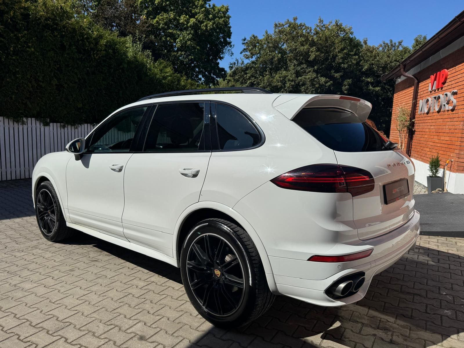 Porsche Cayenne, 4.2 TDi V8 PANO BOSE R21 - fotka 3