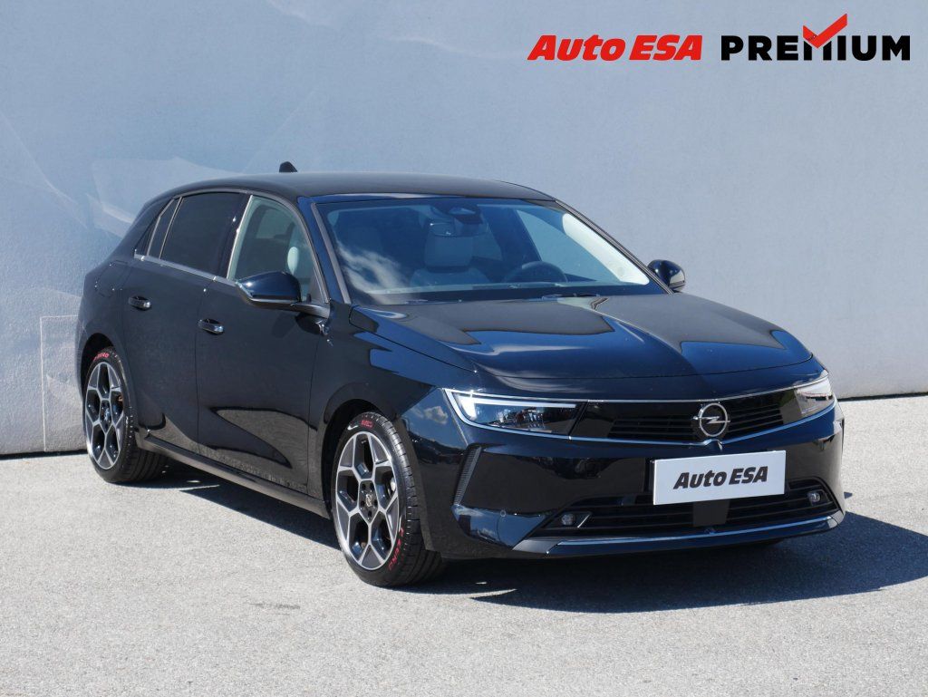 Opel Astra, 1.2PT,1.maj,ČR,Elegance