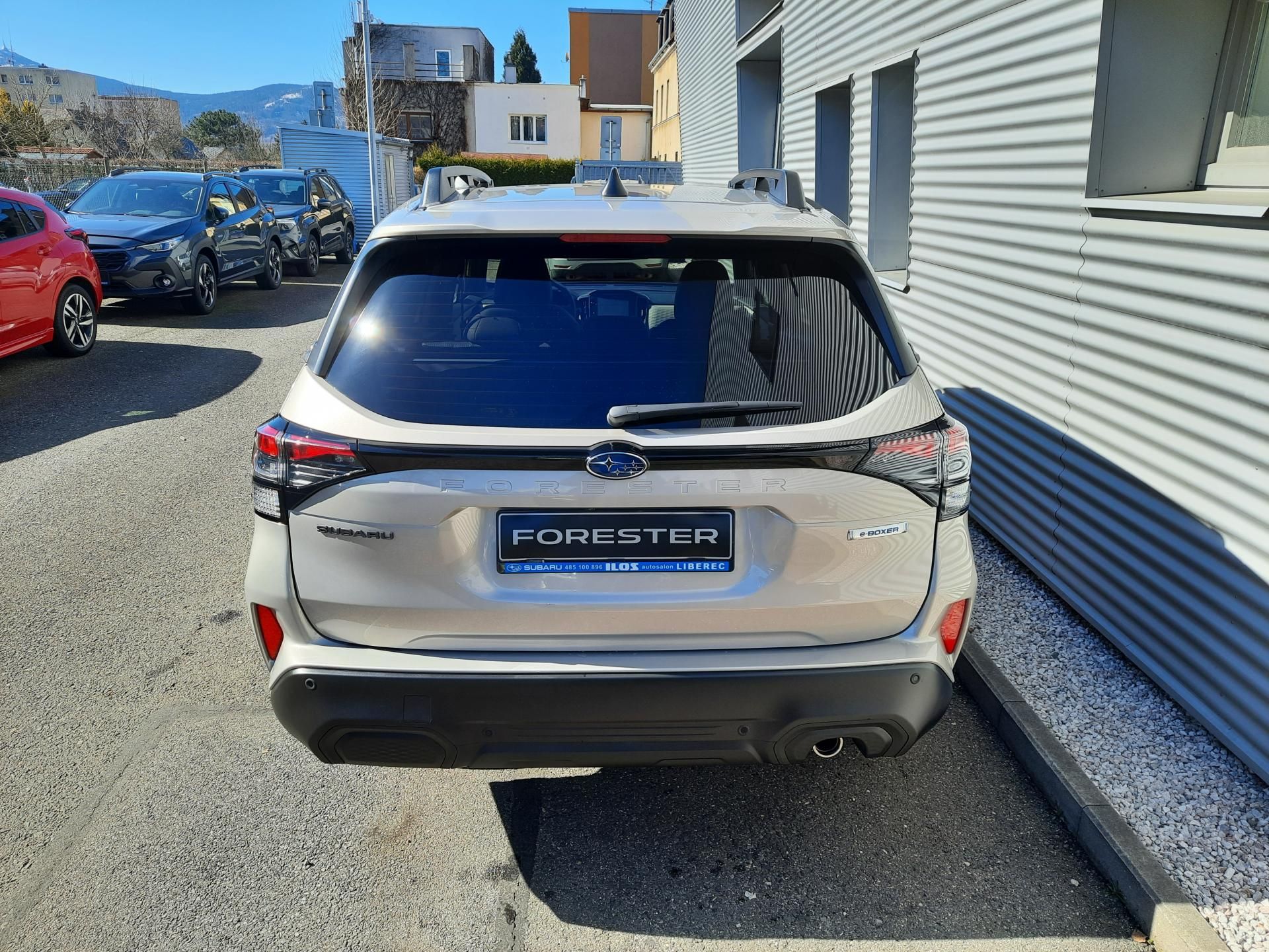 Subaru Forester, NOVÝ FORESTER 2,0i TOURING - fotka 5