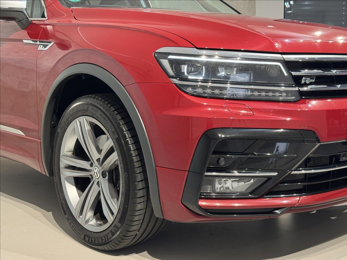 Volkswagen Tiguan Allspace, 2,0 TDi  DSG 4x4 R-Line Kessy - fotka 4