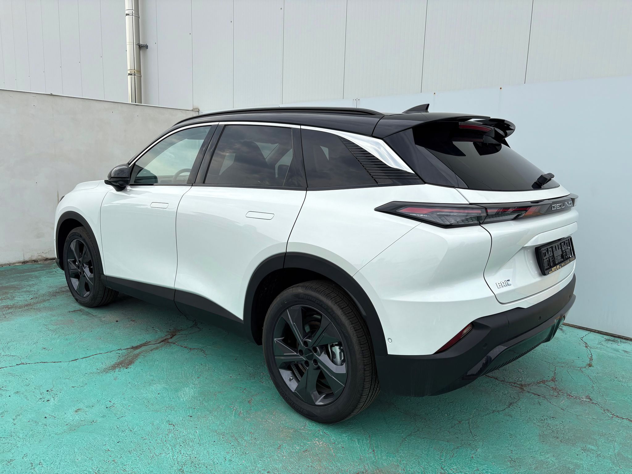 BAIC X5, 1.5, 138kW, A/T, Kamera, PANO - fotka 5