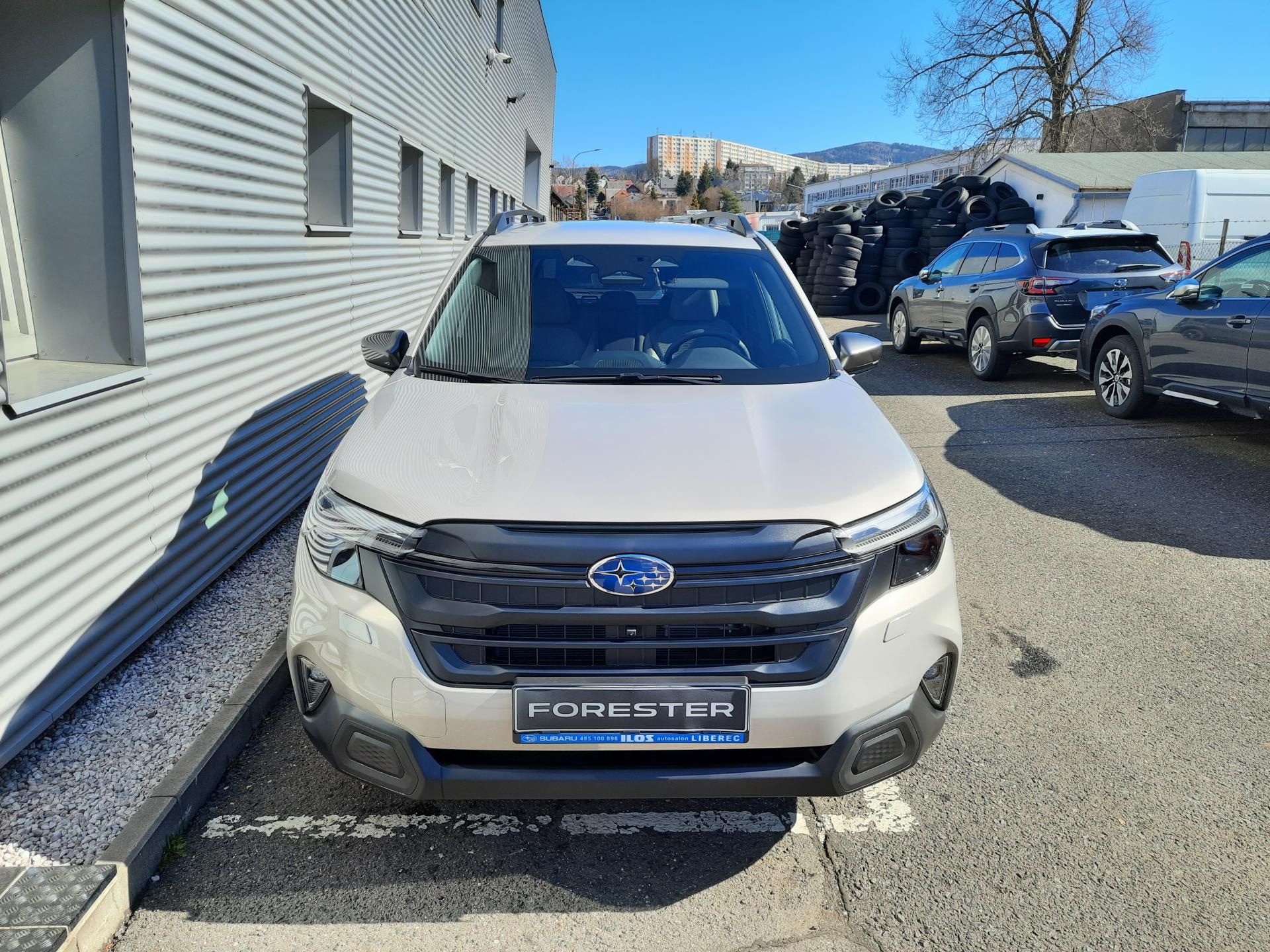 Subaru Forester, NOVÝ FORESTER 2,0i TOURING - fotka 2
