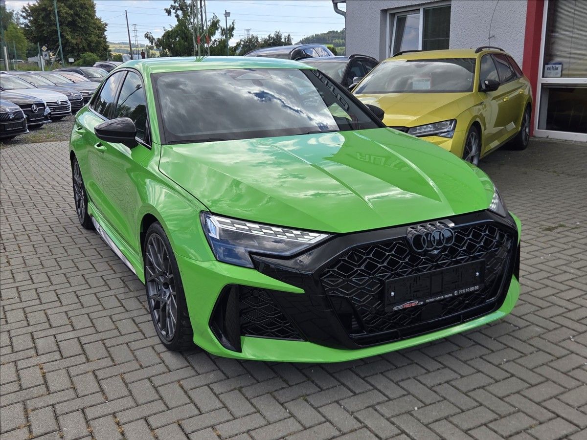 Audi RS3, 2,5 TFSi FACELIFT *MY2025* - fotka 5