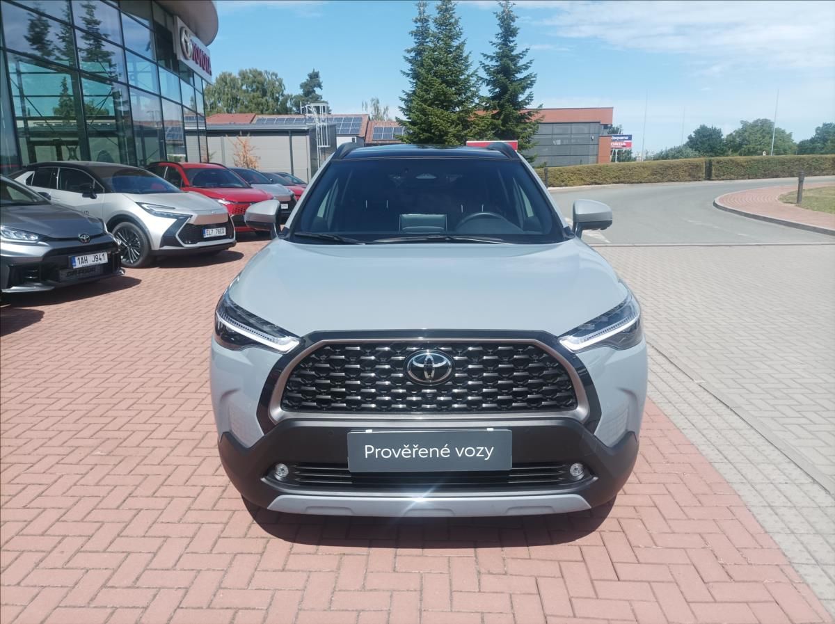 Toyota Corolla Cross, 2,0 Executive Skyview - fotka 6