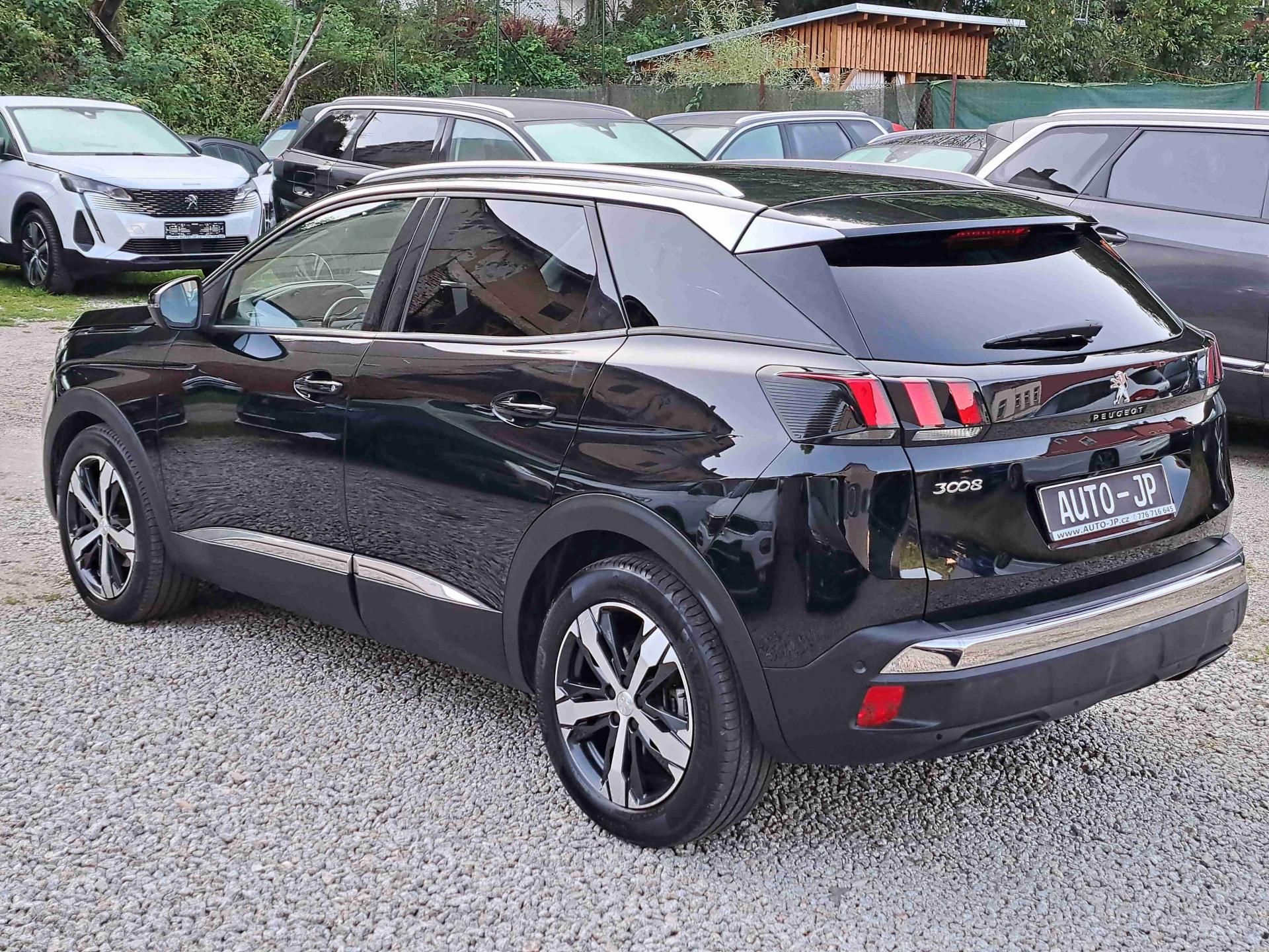 Peugeot 3008, 1,2PT EAT8 ALLURE LED ALU NAVI - fotka 6