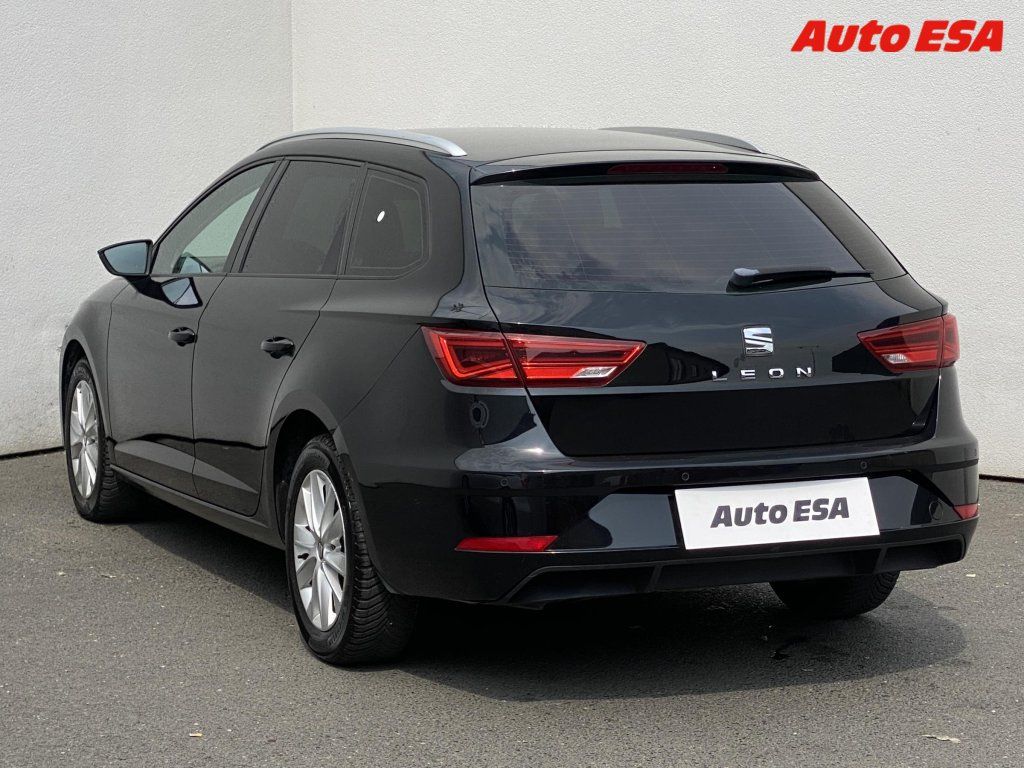 Seat Leon, 1.6 TDi,Style,DSG,LED - fotka 6