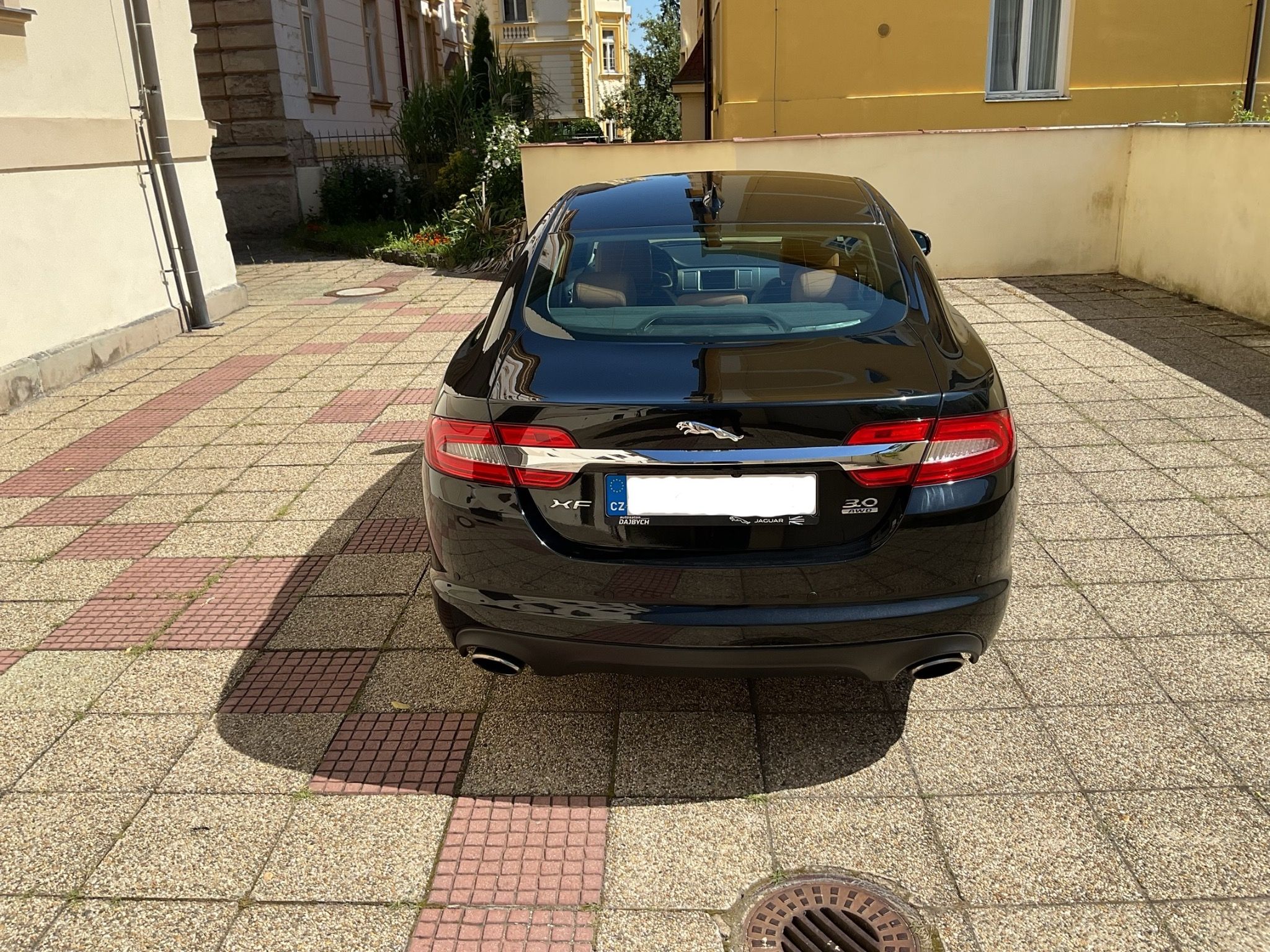 Jaguar XF, V6 3.0L SC, AWD,340 HP,ČR - fotka 5