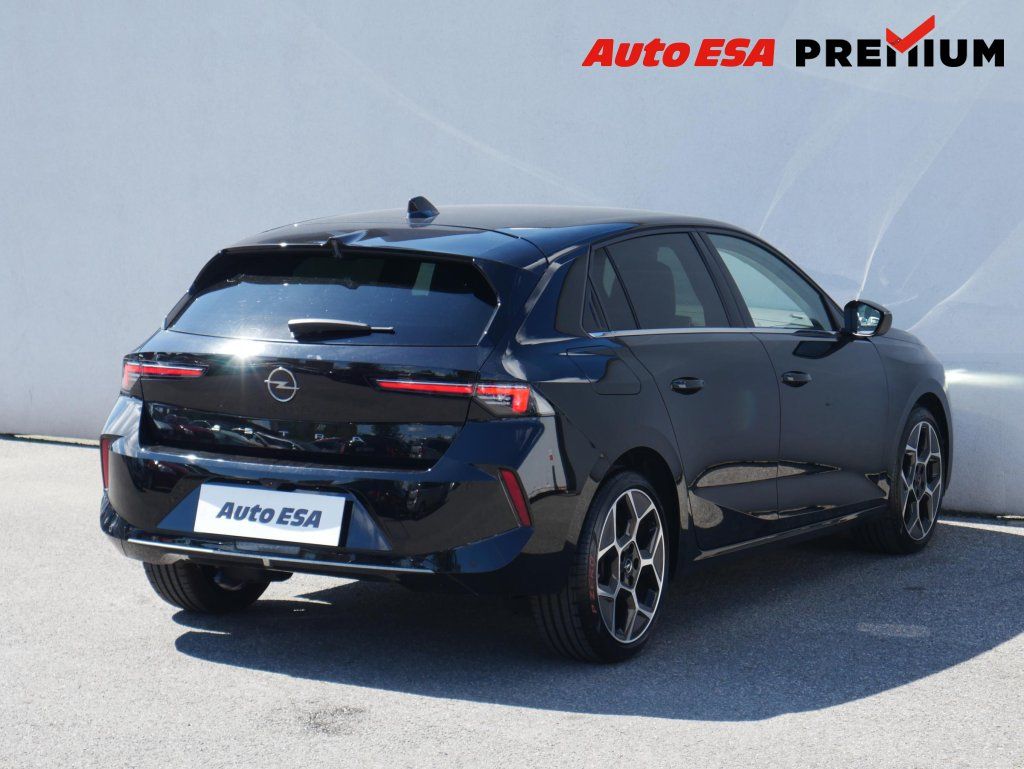 Opel Astra, 1.2PT,1.maj,ČR,Elegance - fotka 6