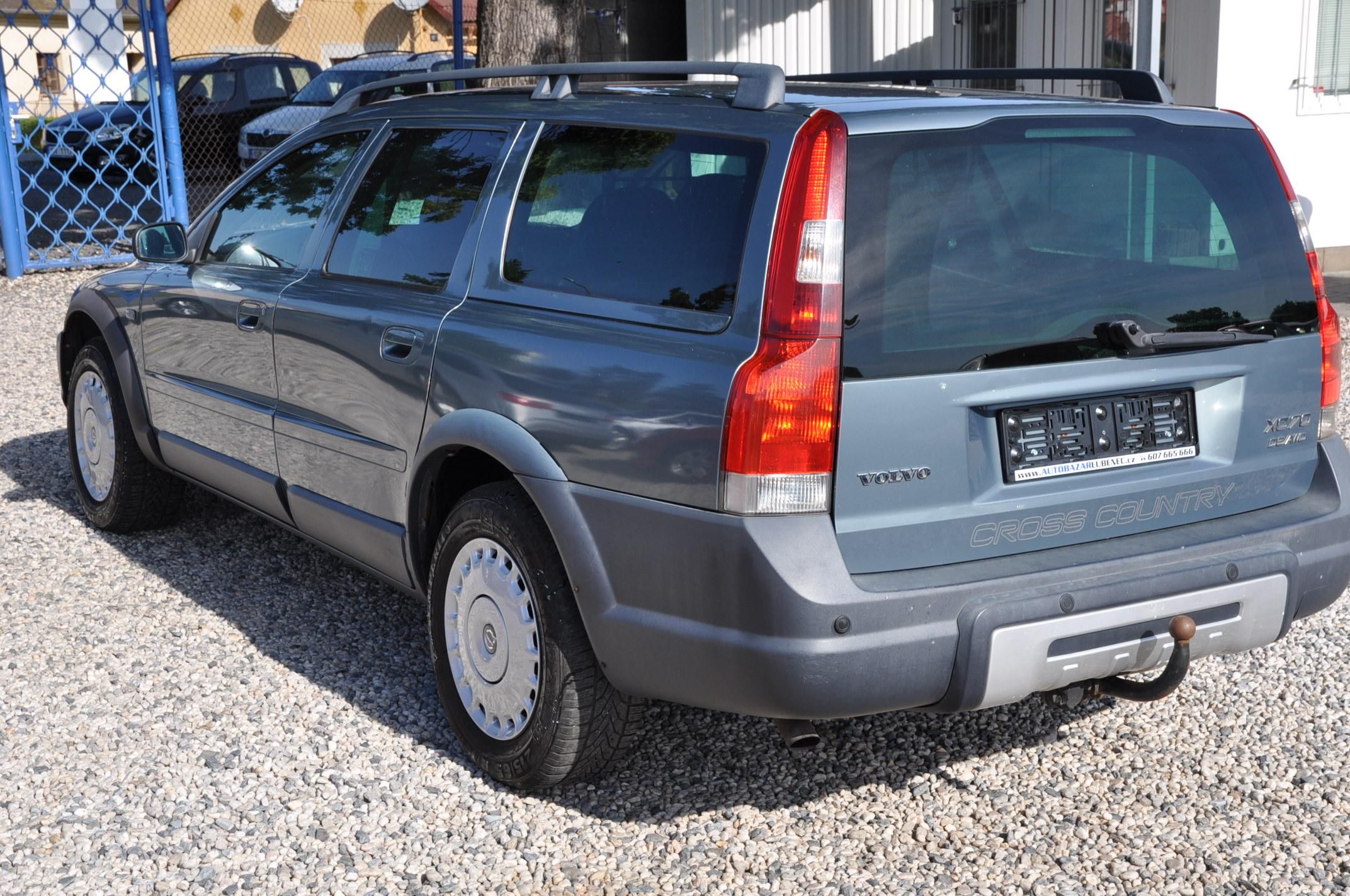 Volvo XC70, D5 120kW 4x4 A/T - fotka 4
