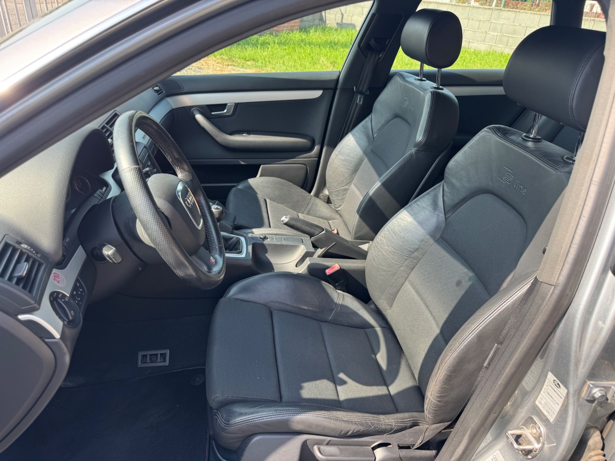 Audi A4 Avant, 3.0 TDI 150KW 4x4 S-LINE - fotka 6