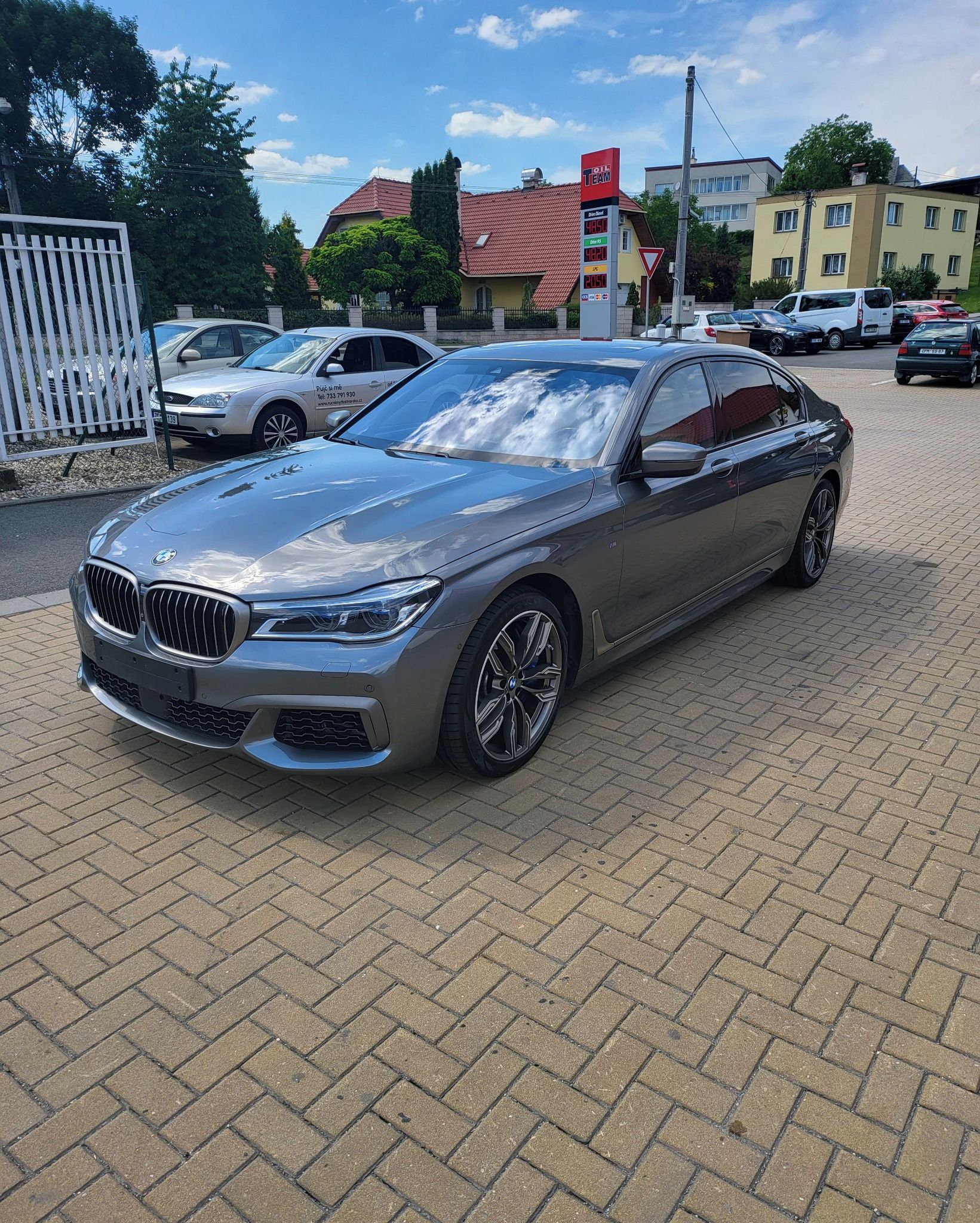 BMW Řada 7, M760Li - vmax305,merino,lounge - fotka 2