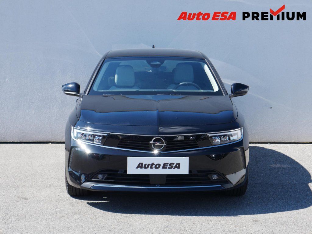 Opel Astra, 1.2PT,1.maj,ČR,Elegance - fotka 2