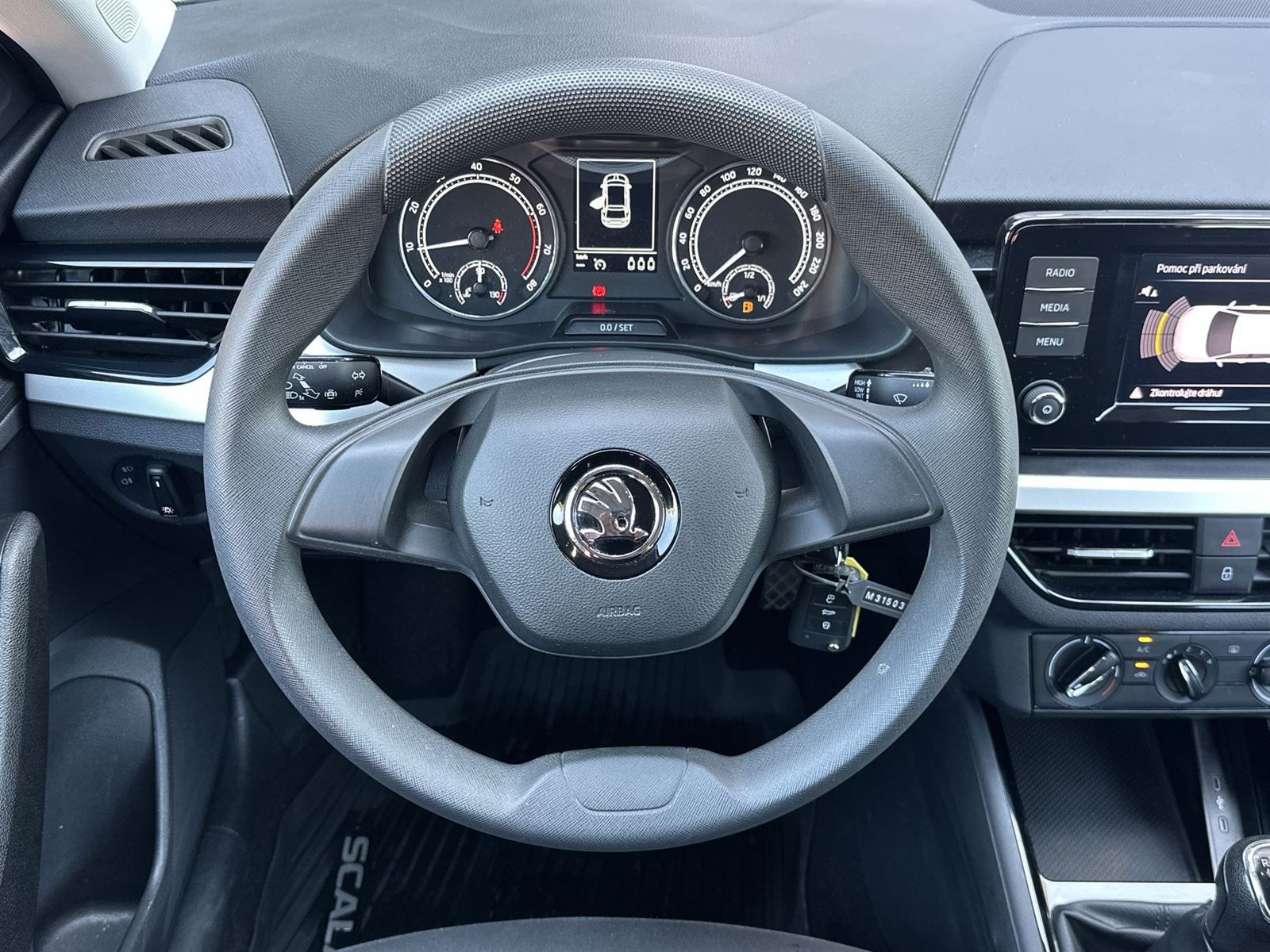 Škoda Scala, 1.0 TSI Ambition - fotka 6