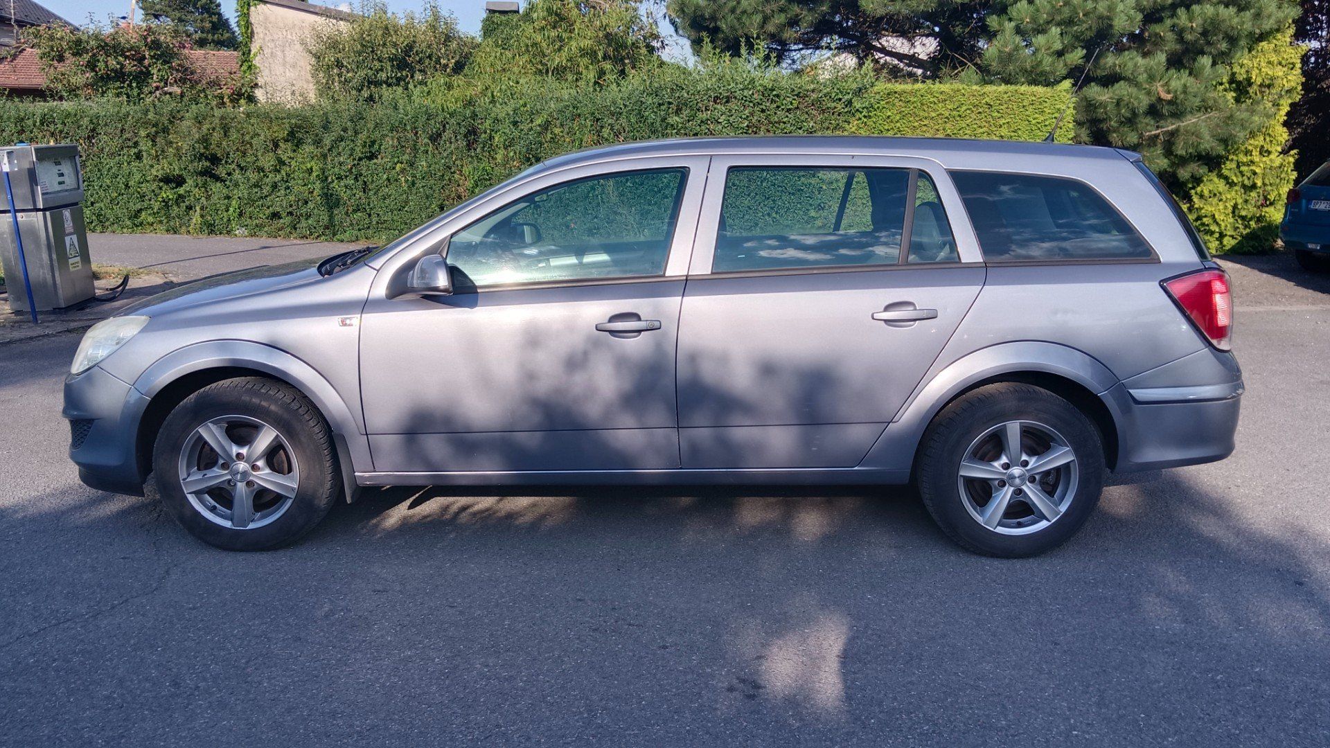Opel Astra, 1.4 66 Kw - fotka 2