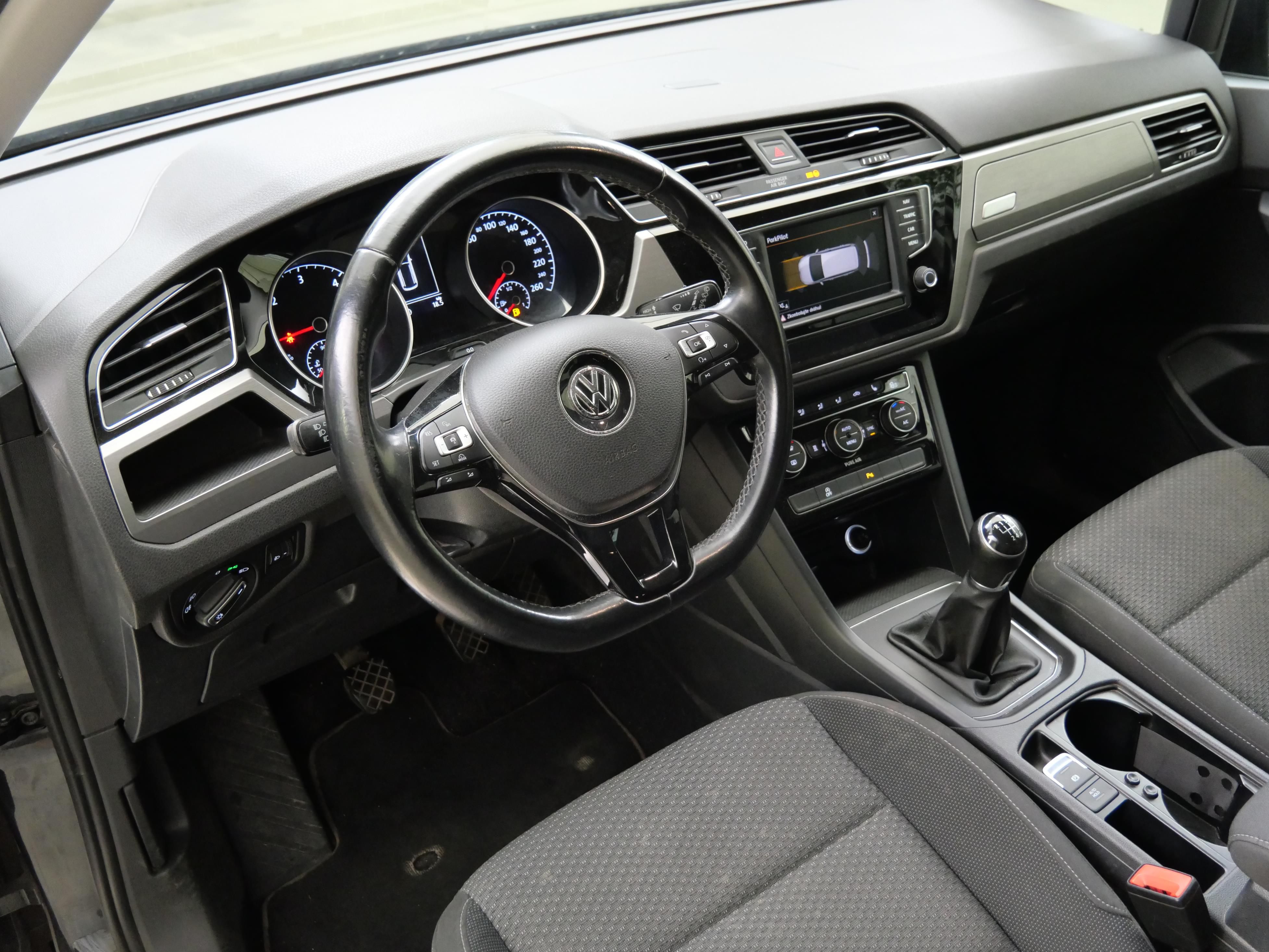 Volkswagen Touran, 1.6 TDI 81 kW Comfortline - fotka 5