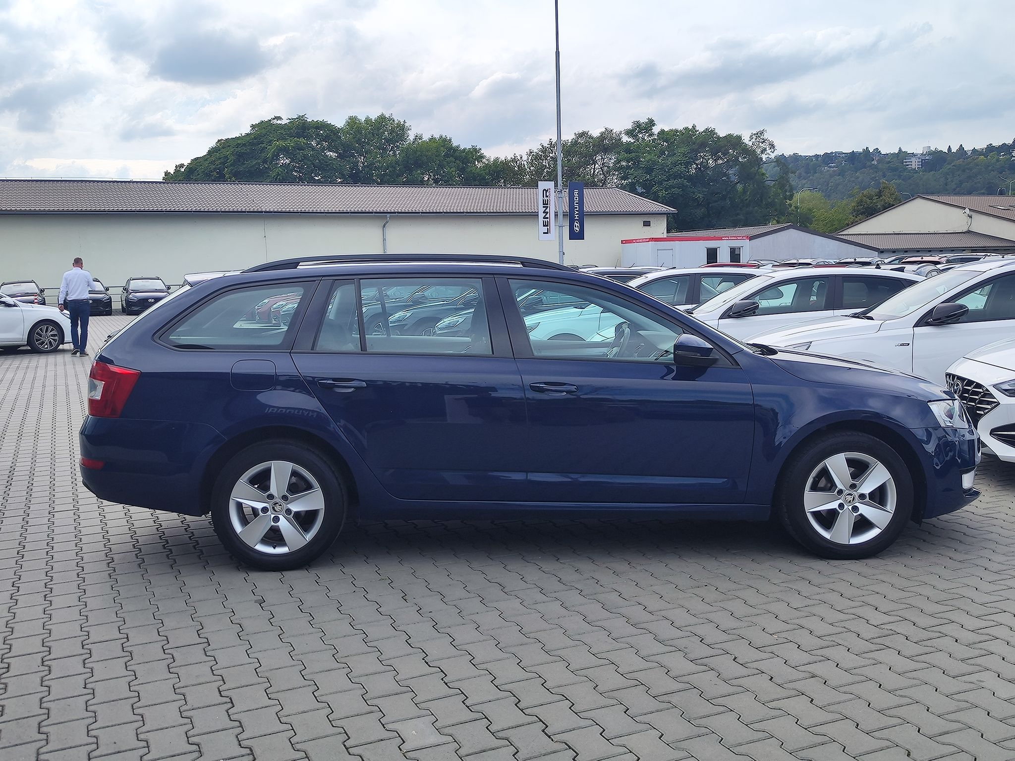 Škoda Octavia, 1.6 TDI/66kW Ambition - fotka 4