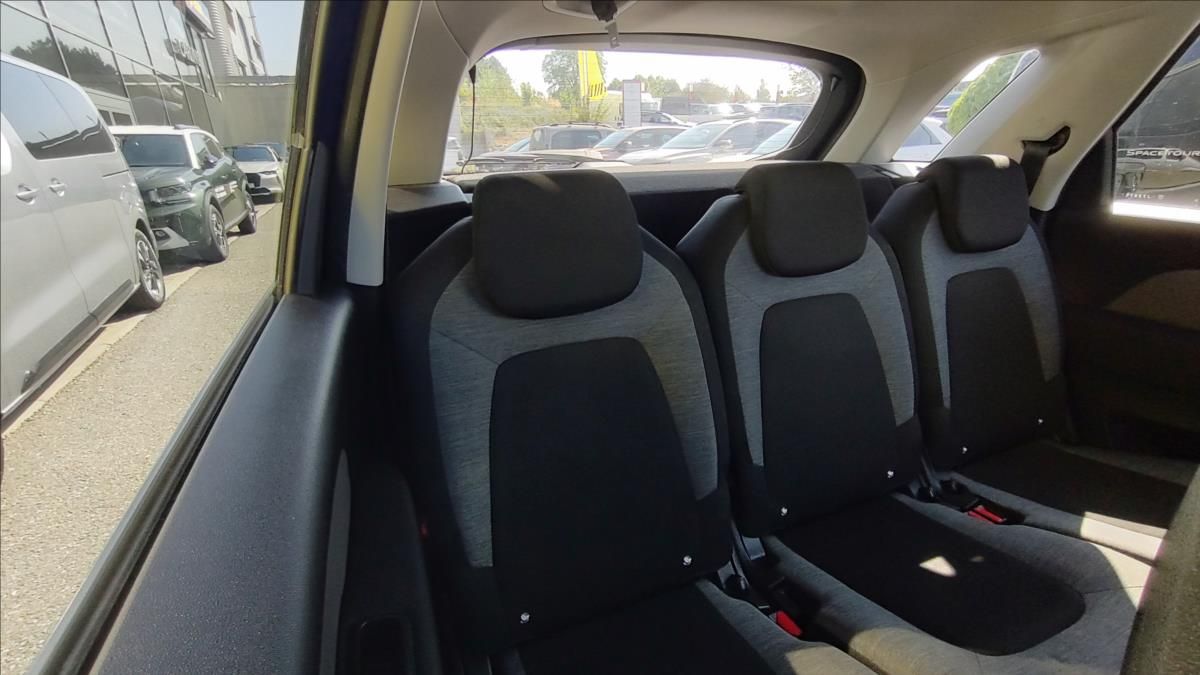 Citroën C4 Picasso, 1,2   Feel EAT6 nové rozvody, - fotka 5