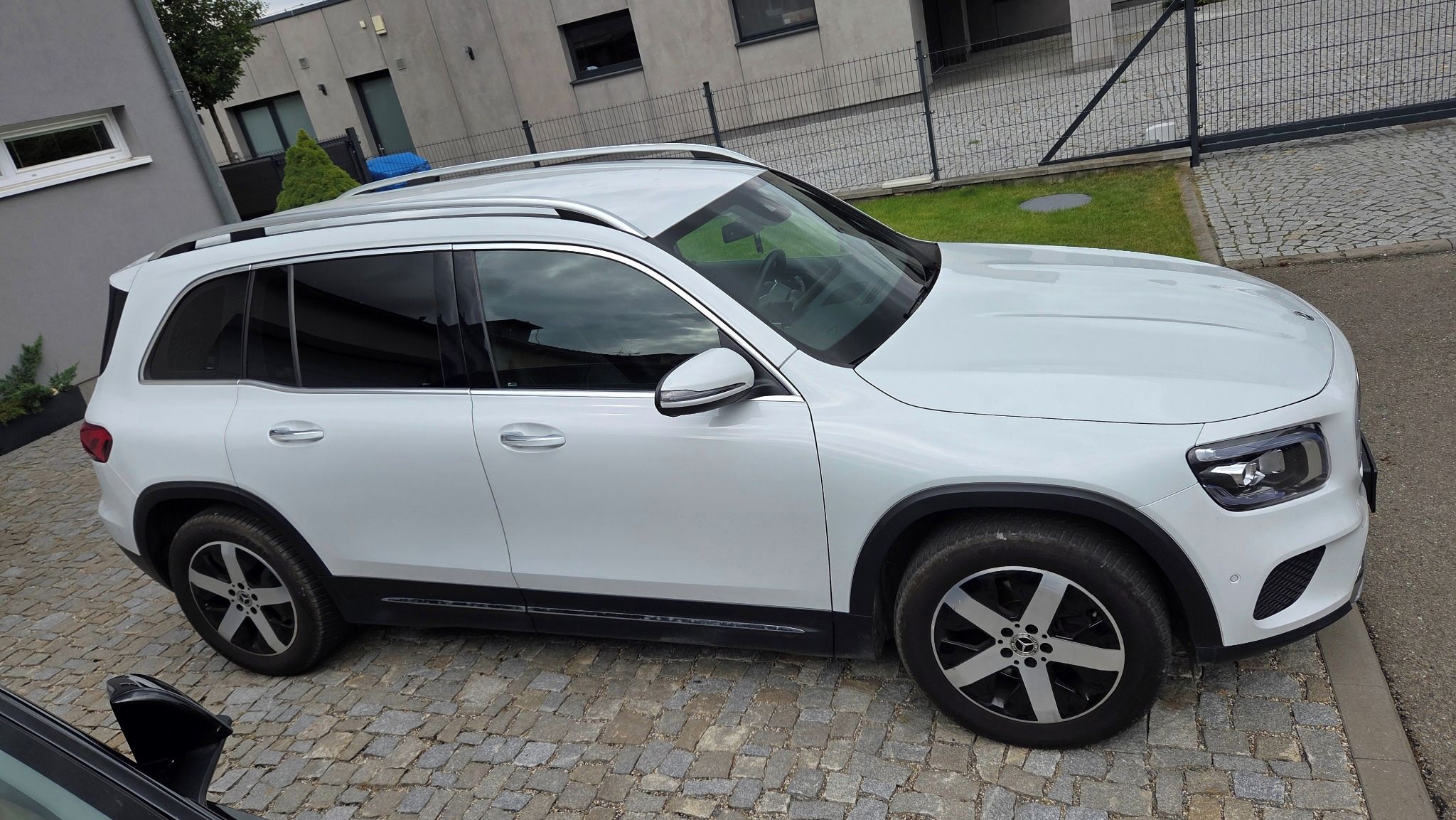 Mercedes-Benz GLB, 220d 140kW Progr. Line BURM. - fotka 5