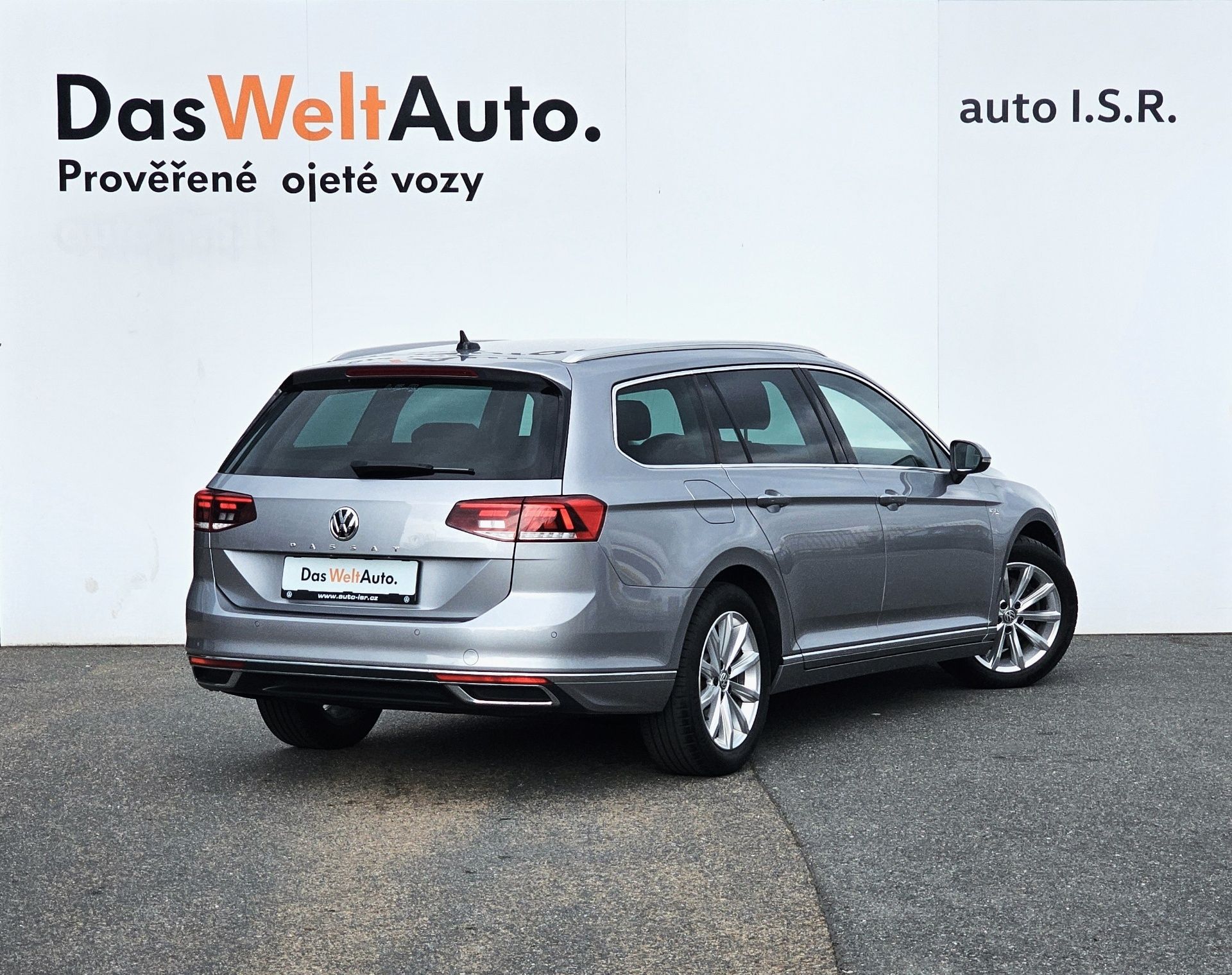 Volkswagen Passat Variant, Elegance 2.0 TDI 110 kW 7DSG - fotka 2