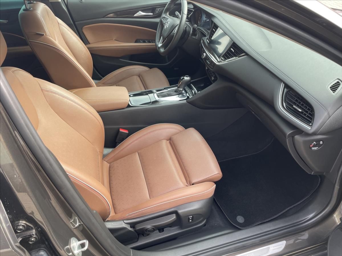 Opel Insignia, 2,0 Exclusive 4x4  AGR, AUTOMA - fotka 6