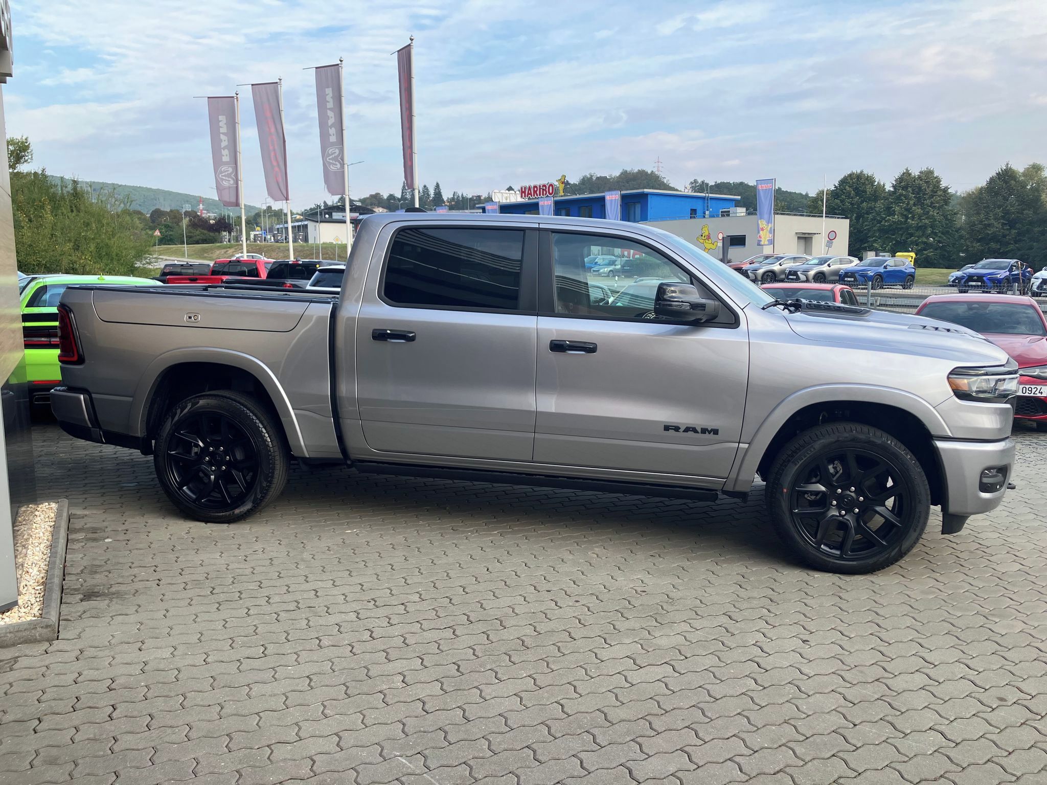 RAM 1500, 3.0 I6 426k LARAMIE PREMIUM RA - fotka 3